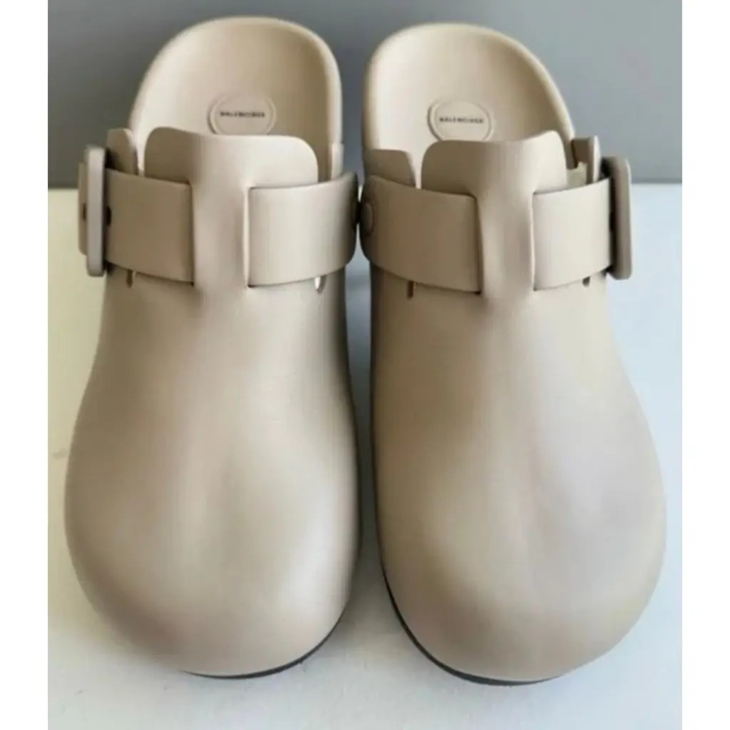 Balenciaga  Leather Mallorca Mules