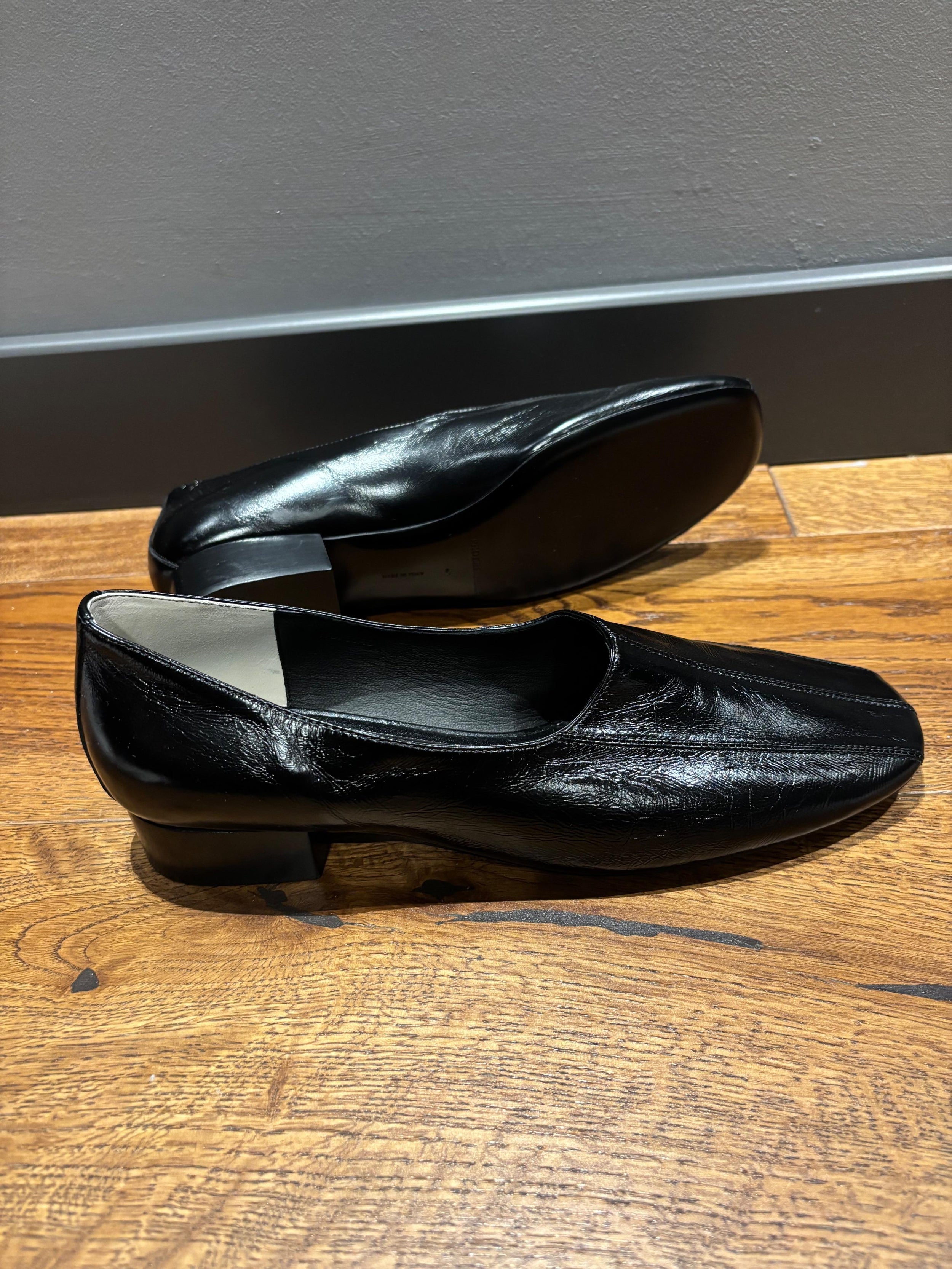 Phoebe Philo Black Leather Flats