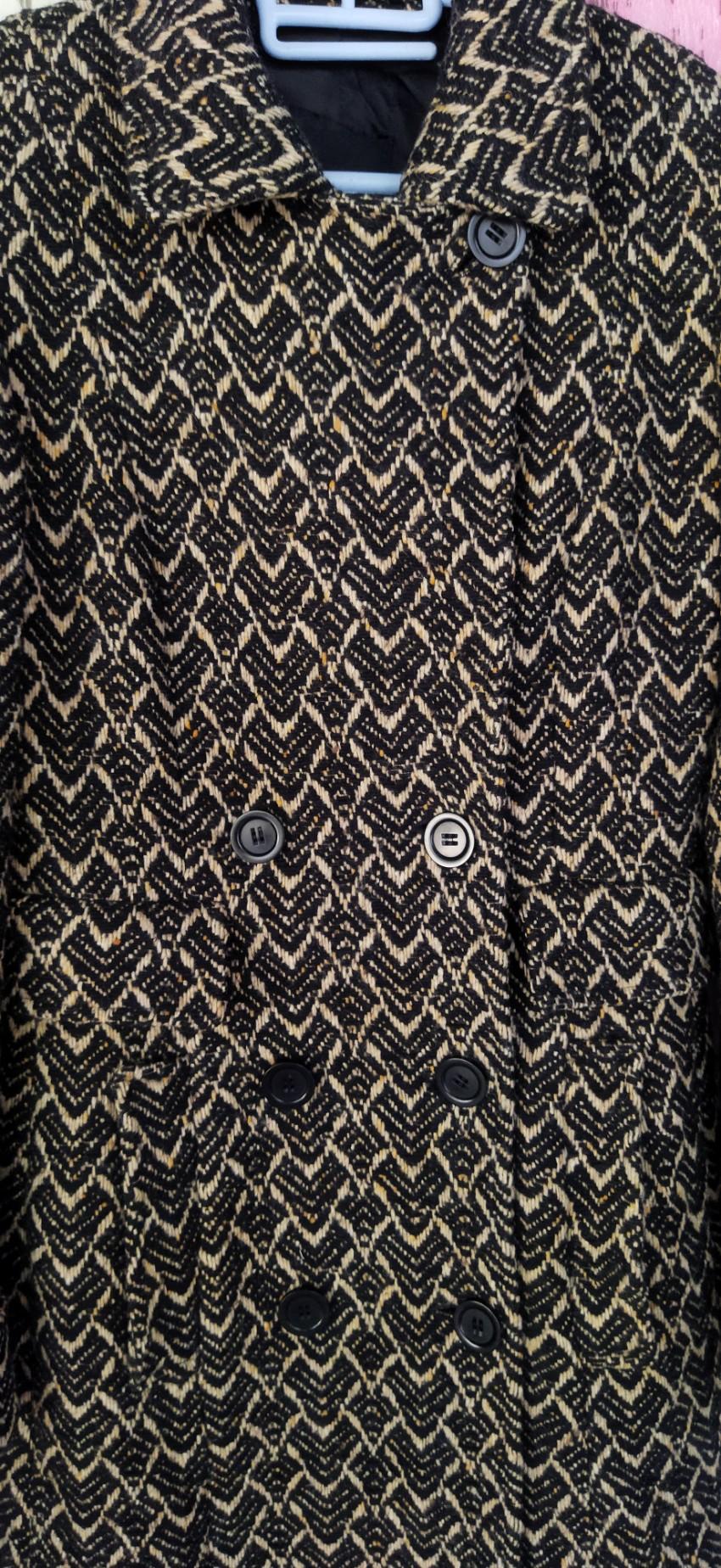Weekend MaxMara Black & Beige Jacquard Coat