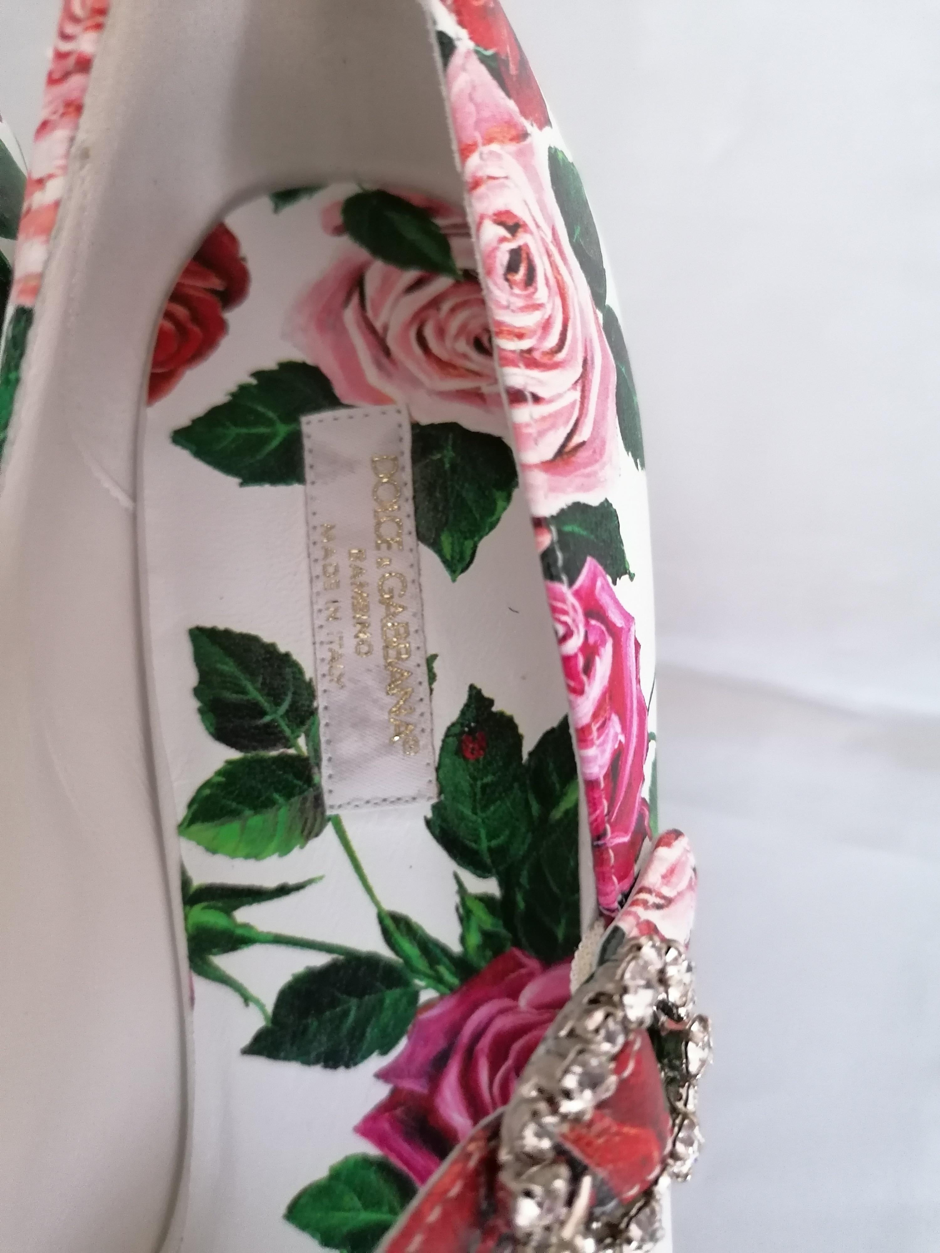 White Rose Printed Leather Mary Jane Heeled Pumps
