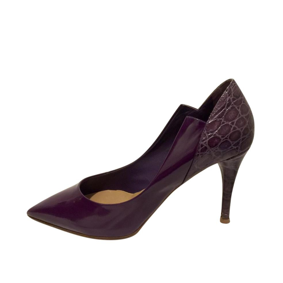 Chloe Croc Embossed Patent Leather Pumps