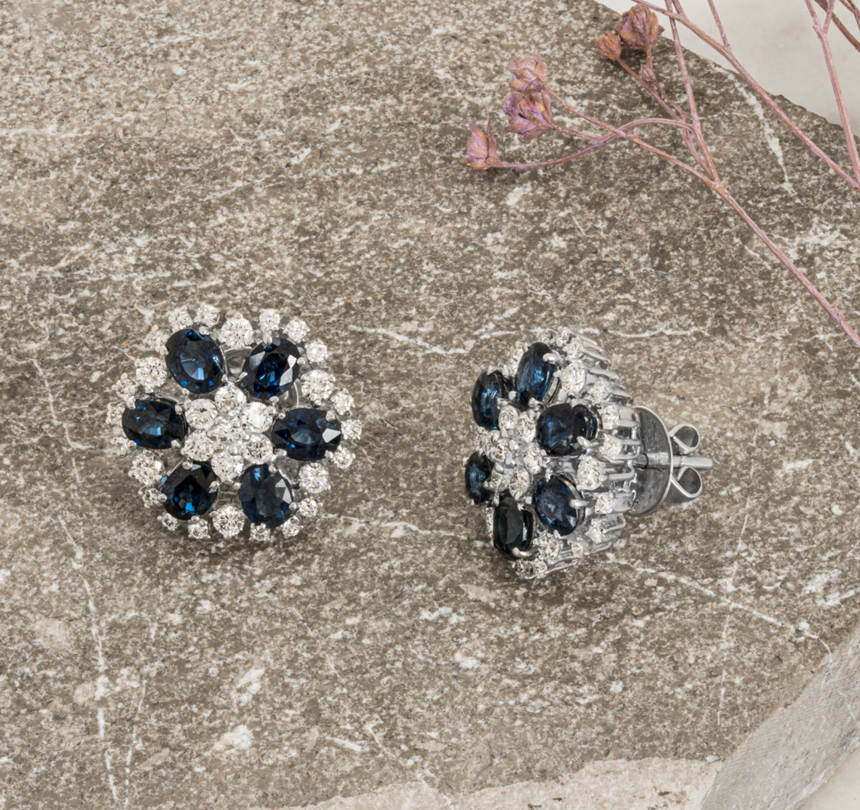 18ct white, diamond & sapphire stud earrings