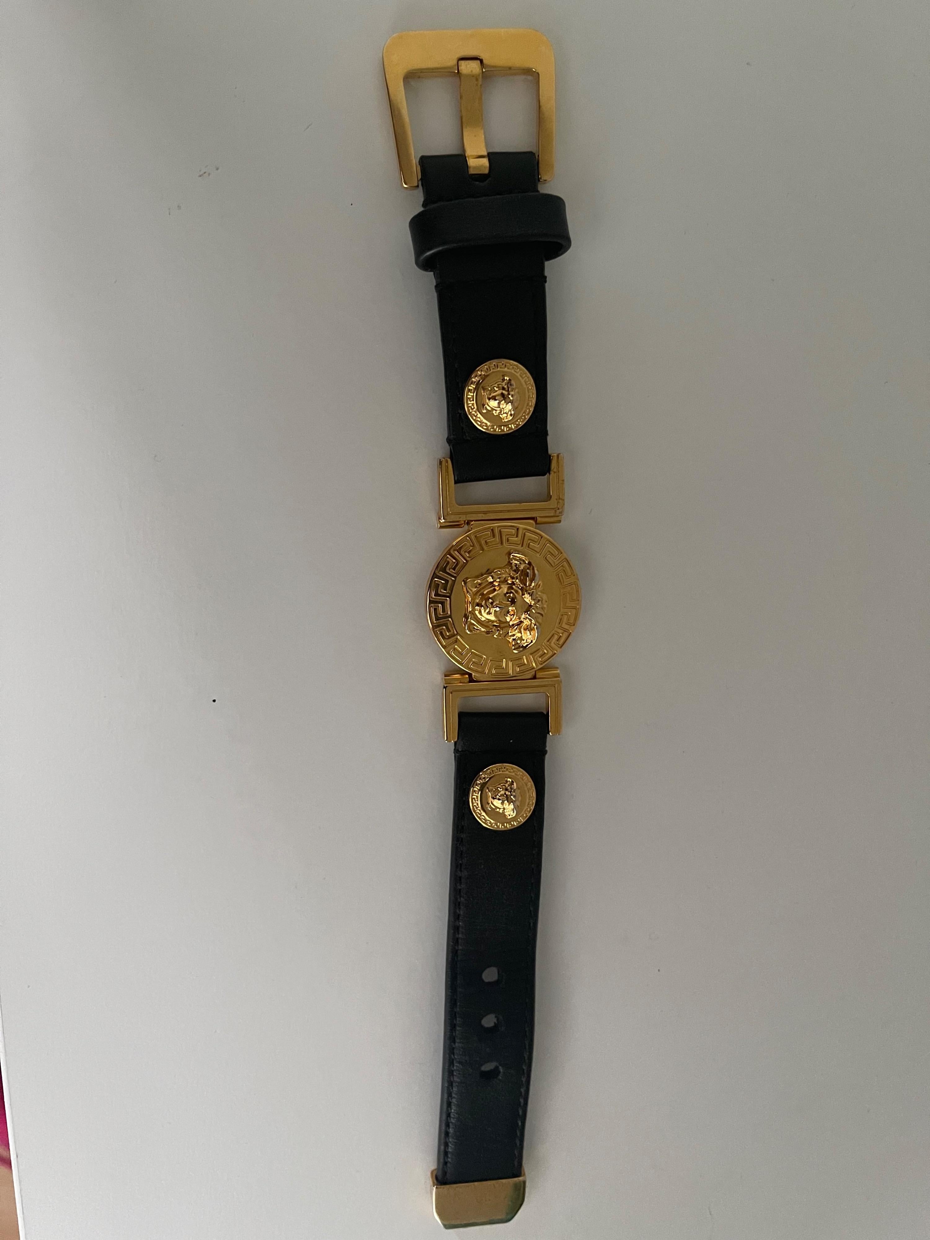 Black leather & gold-tone metal Medusa bracelet