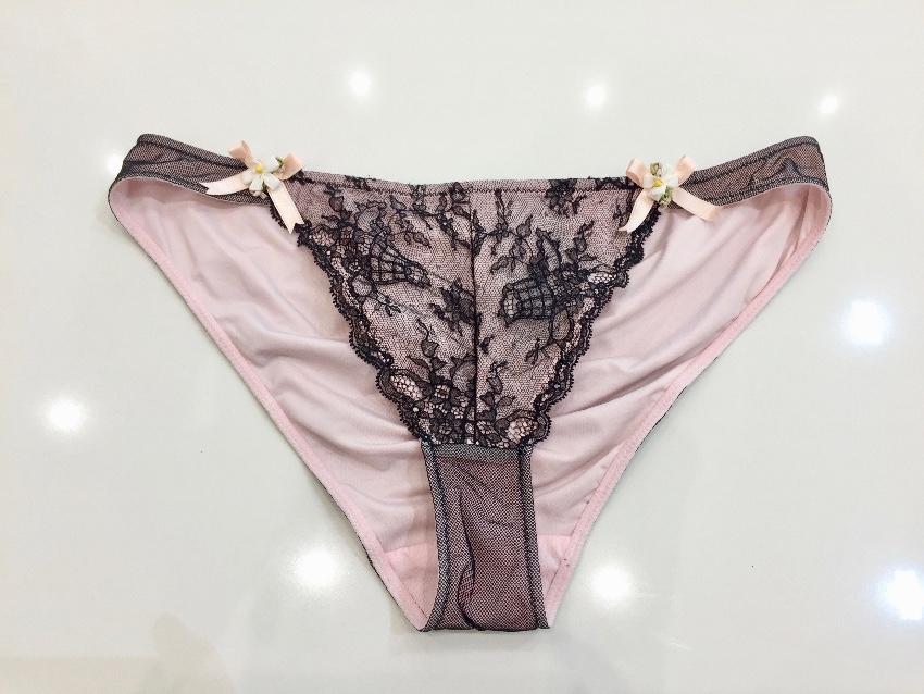 Chantal Thomass Pink Tulle & Black Leavers Lace Hand Embroidered Daisy Set