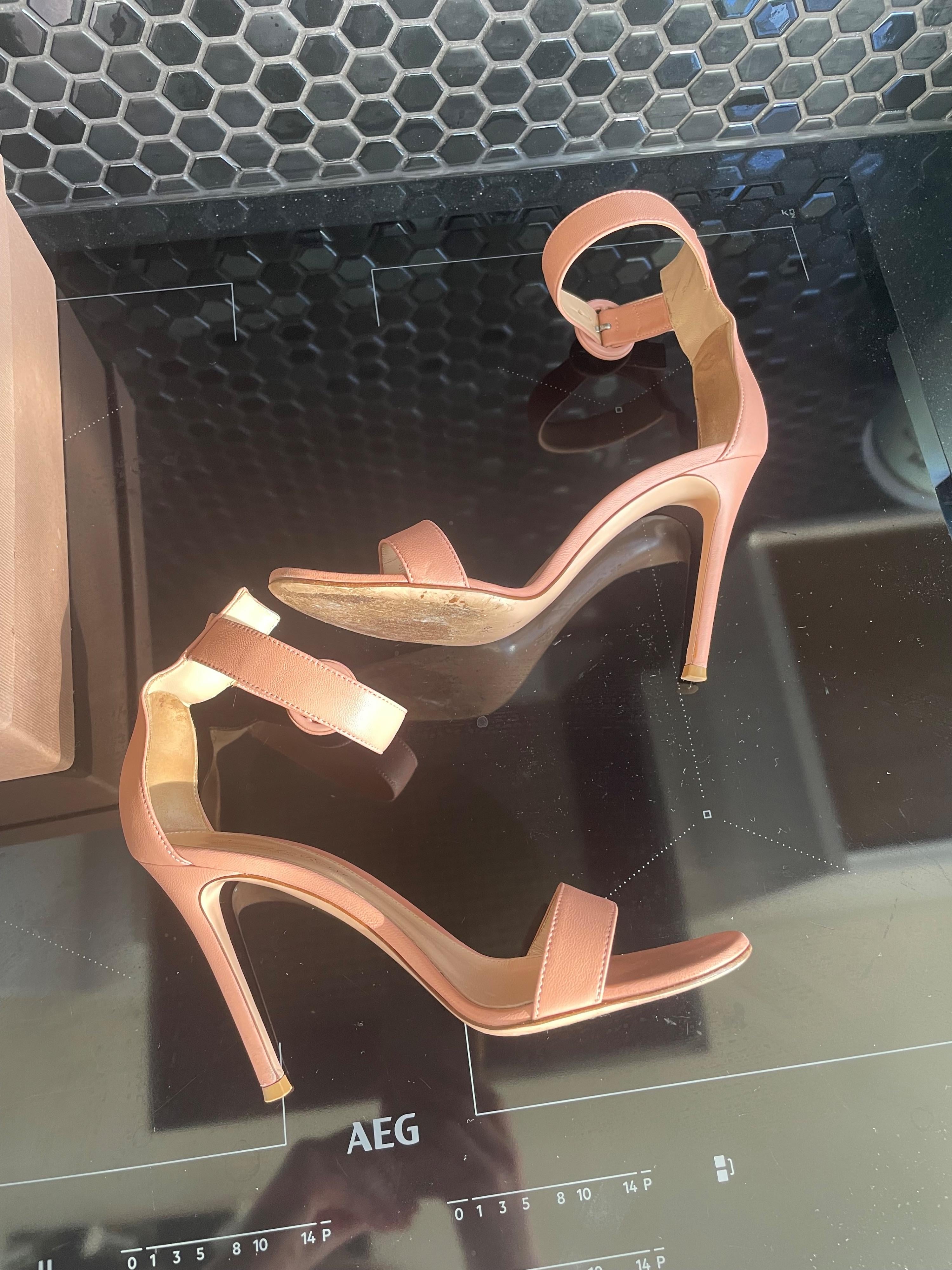 Gianvito Rossi Nude Leather Portofino Sandals