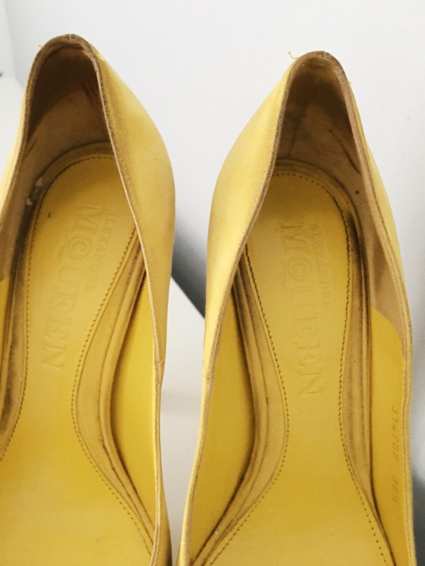 Alexander McQueen Yellow Suede Skull Pumps