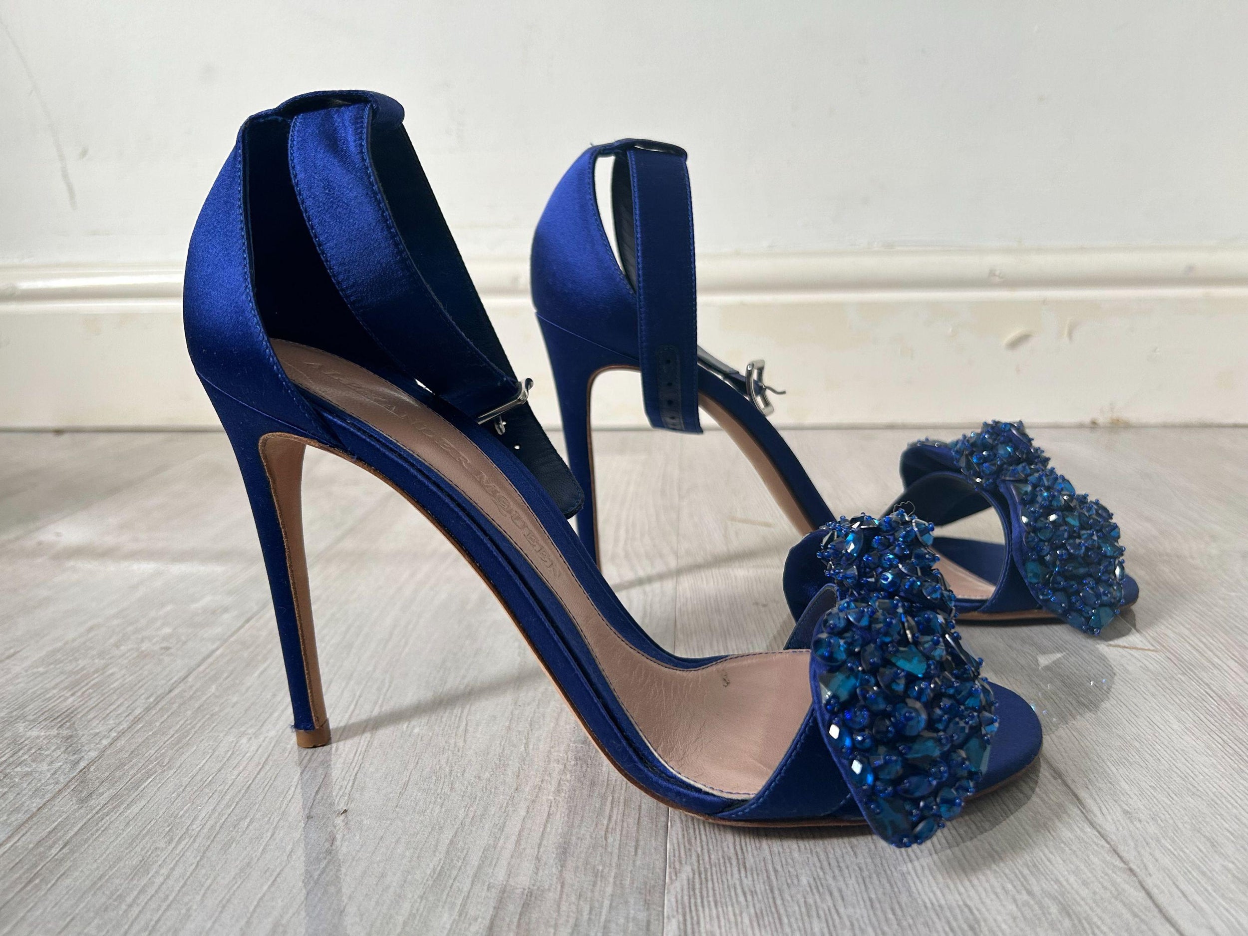 Blue Bow Embroidered Crystal Sandals