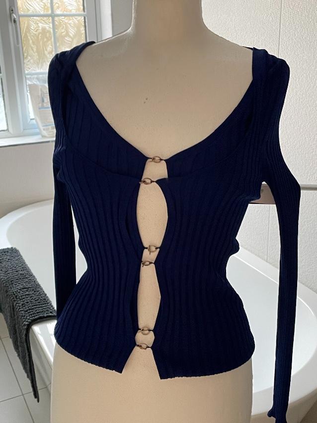 Ioannes blue fine ribbed knit cardigan