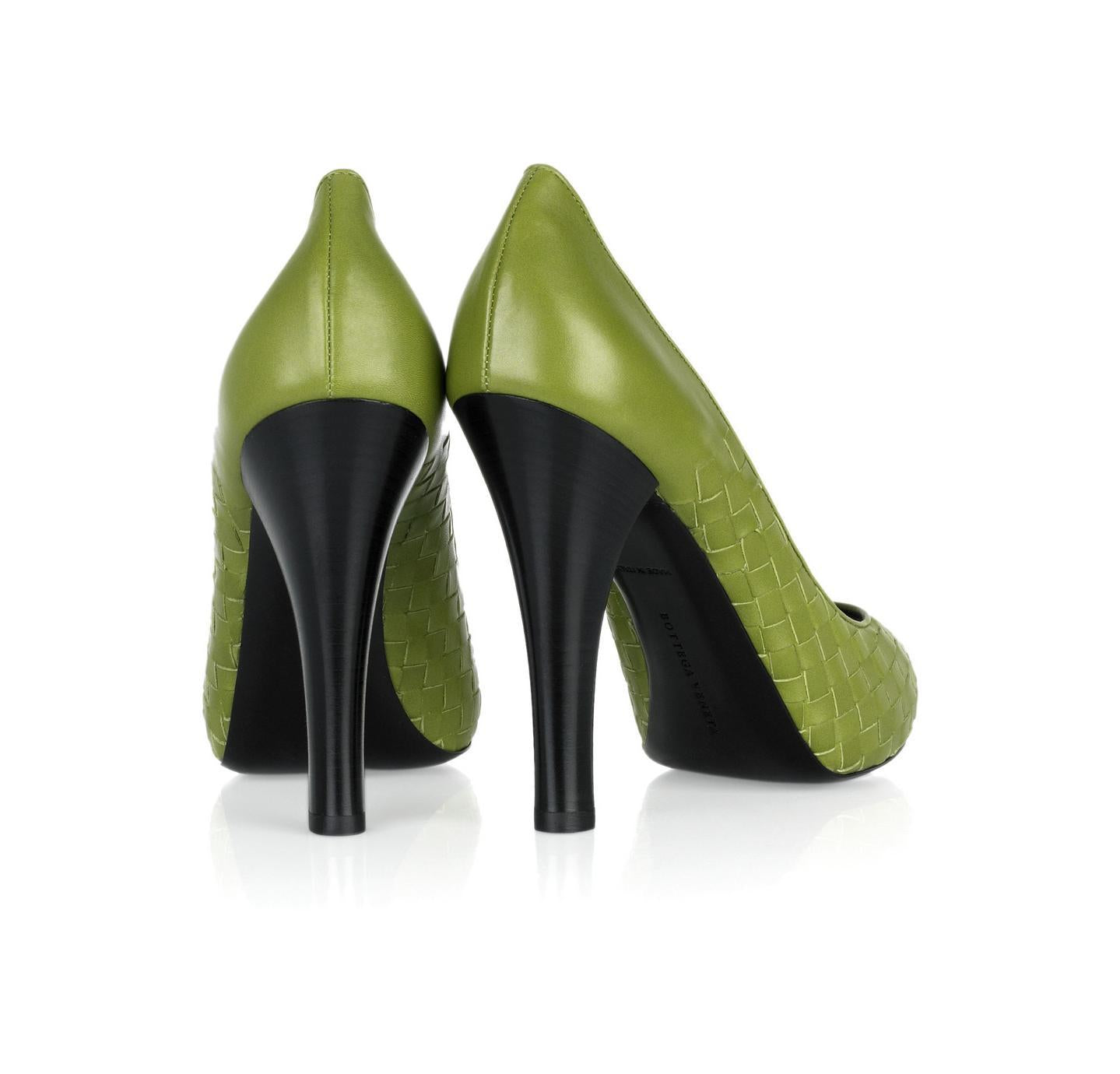 BOTTEGA VENETA Intrecciato leather peep-toe pumps
