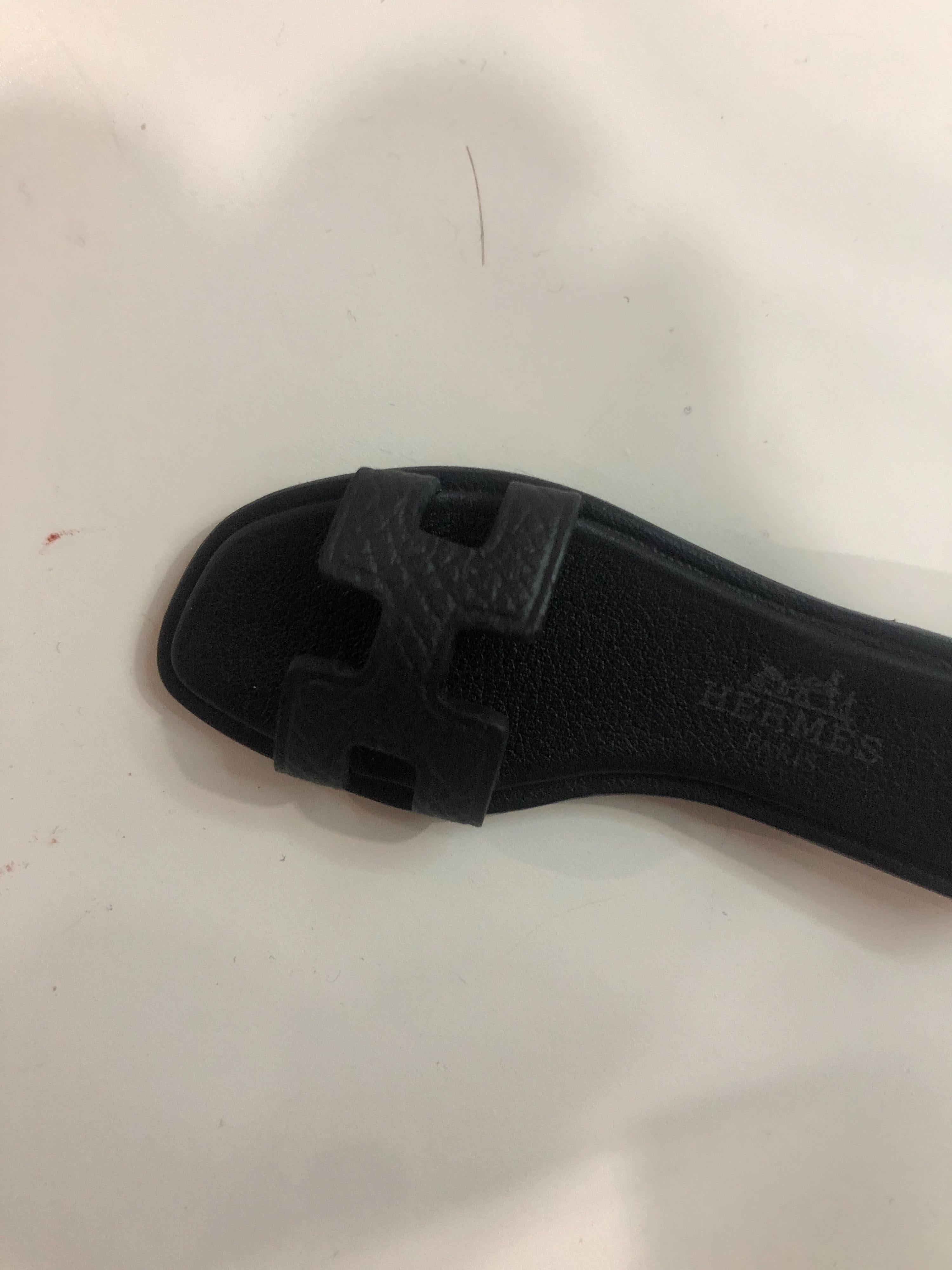 Black Leather Oran Nano Charm