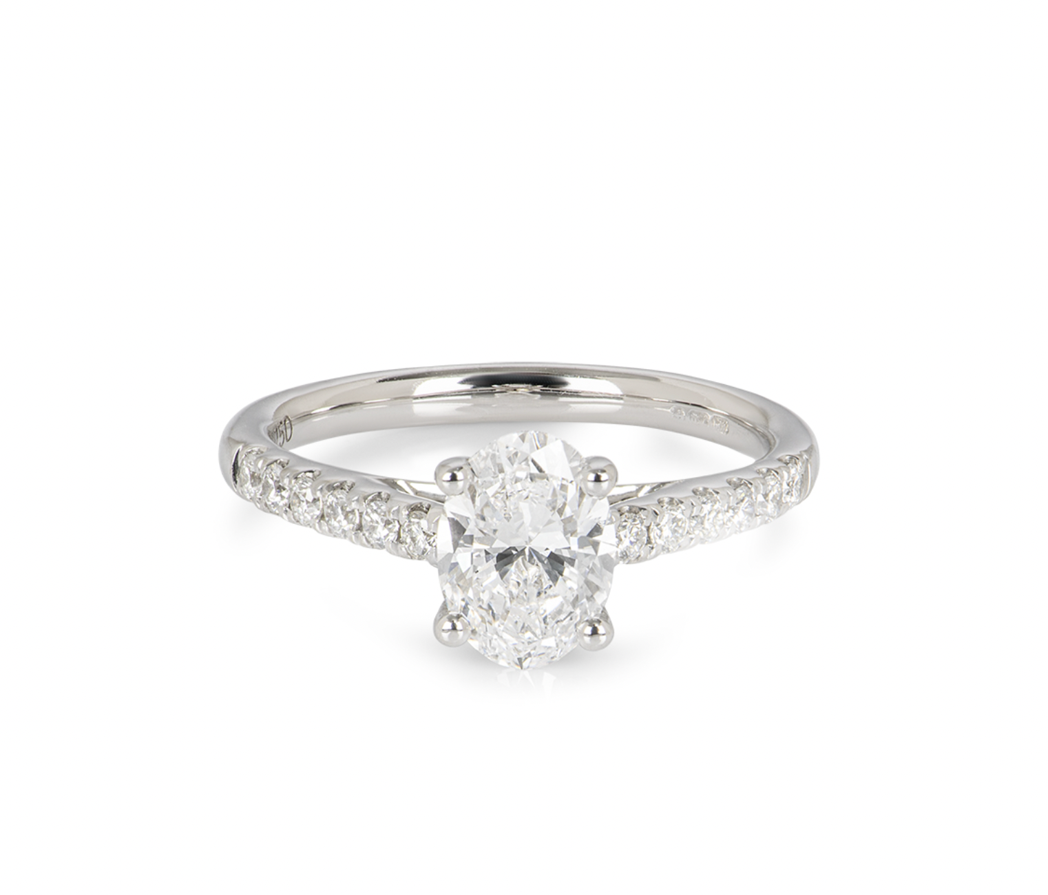 18ct white gold & diamond oval-cut ring 50.5EU