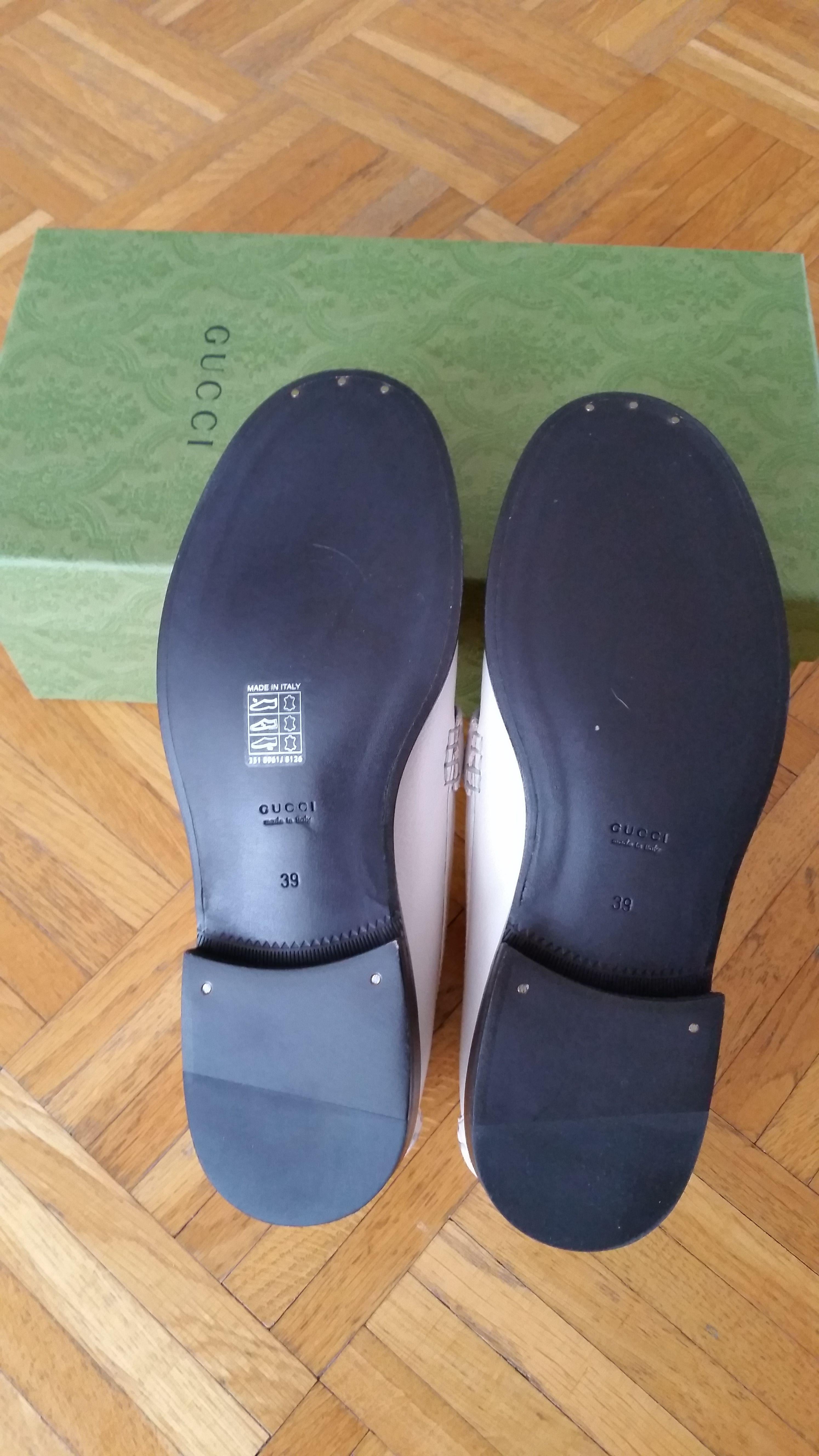 White Leather Logo Plate Loafers