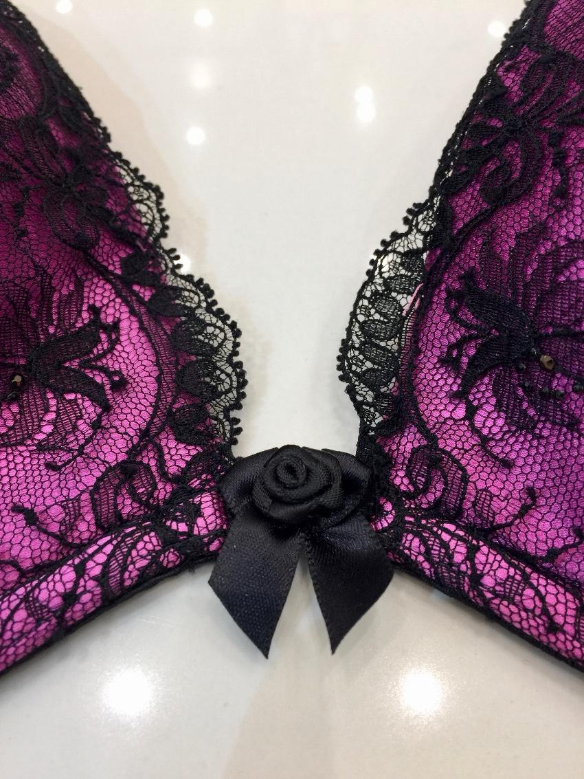 I.D Sarrieri Chantilly Lace & Swarovski Crystal Plunge Bra Set