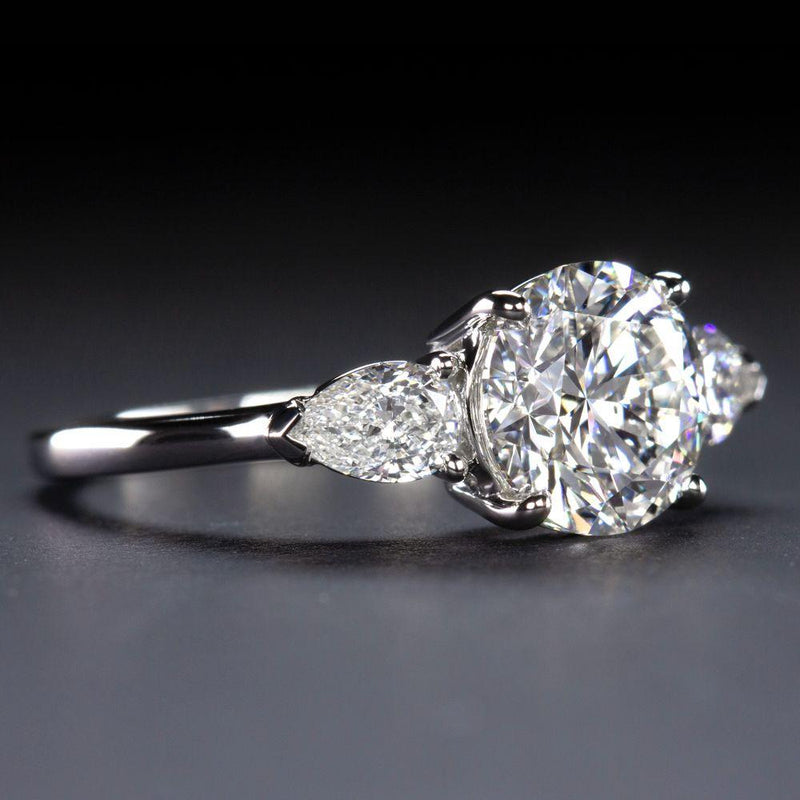 Verde 2ct IGI Certified Lab-grown Round Cut Diamond Ring