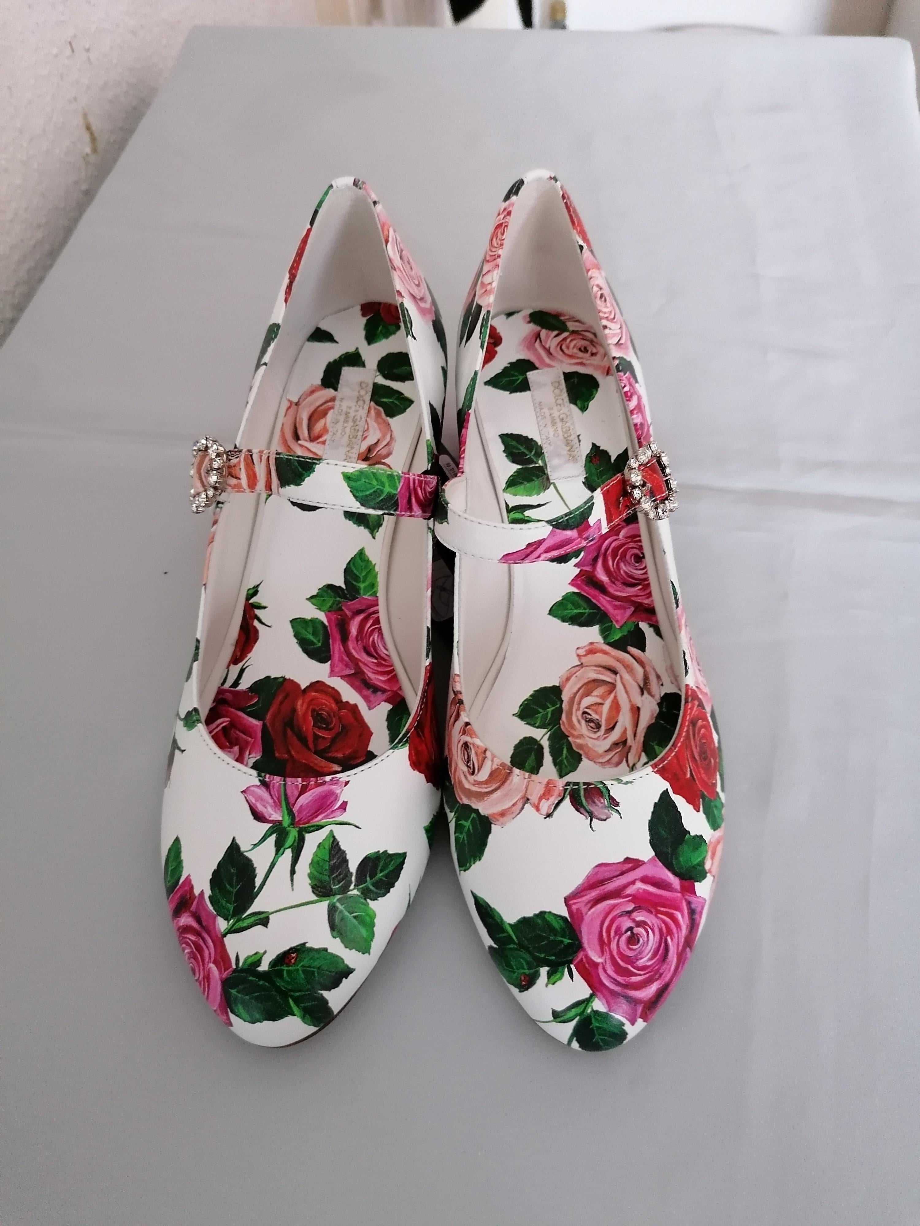 White Rose Printed Leather Mary Jane Heeled Pumps
