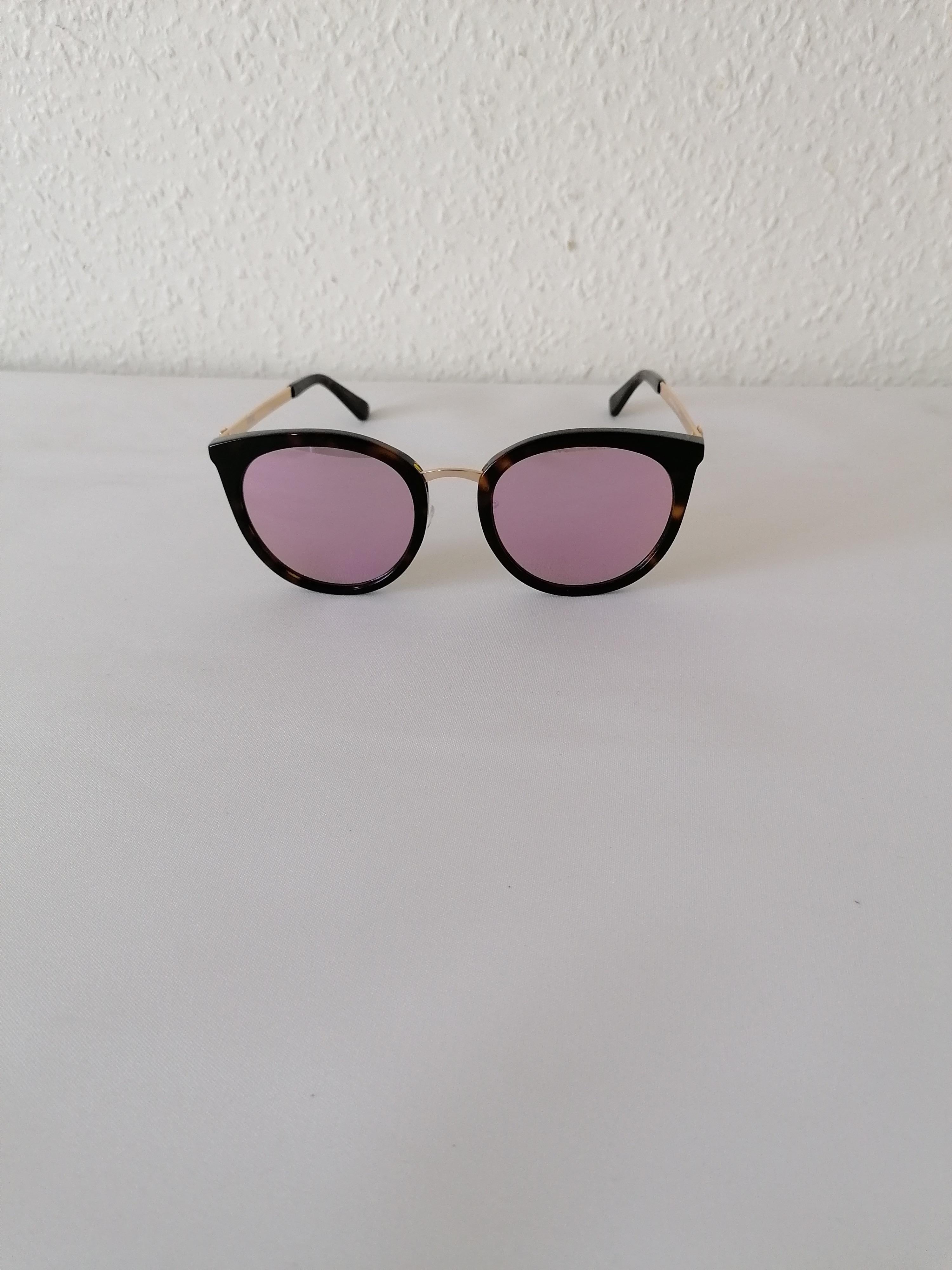 Pink lens aviator sunglasses