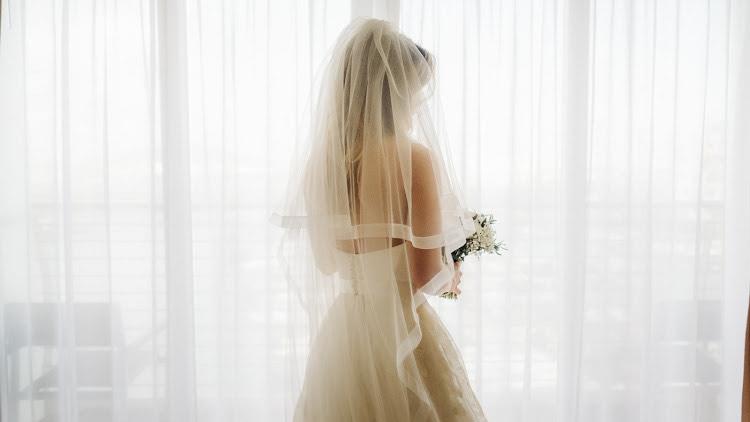 Suzanne Neville Cabianca Ivory Silk Organza Wedding Dress