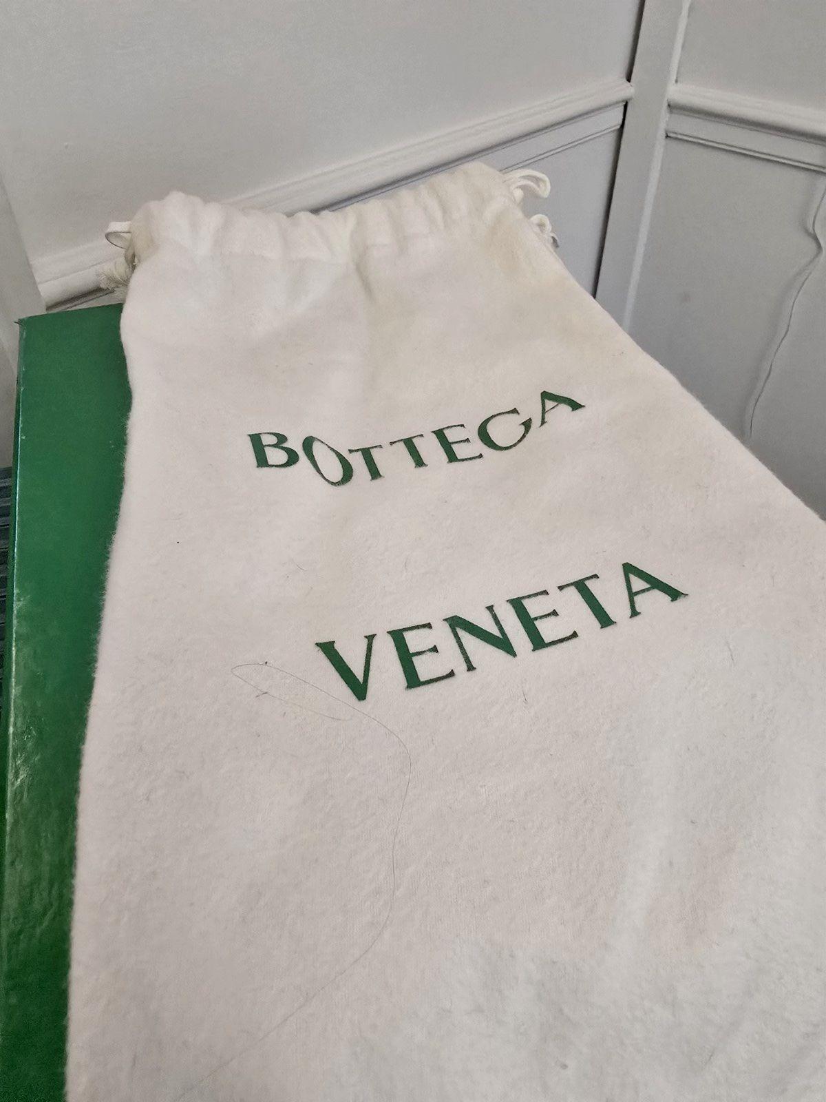 Bottega Veneta Lime Leather Mules