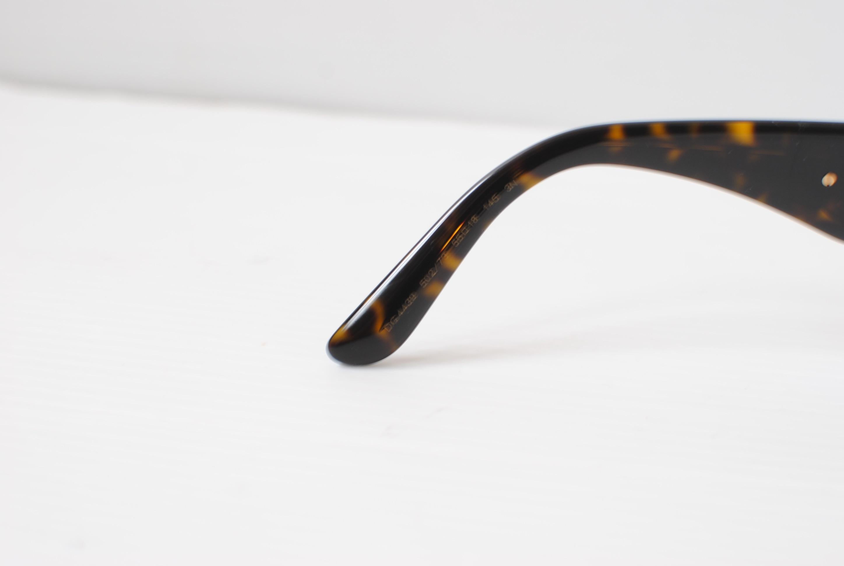 Black Acetate Cat Eye Sunglasses