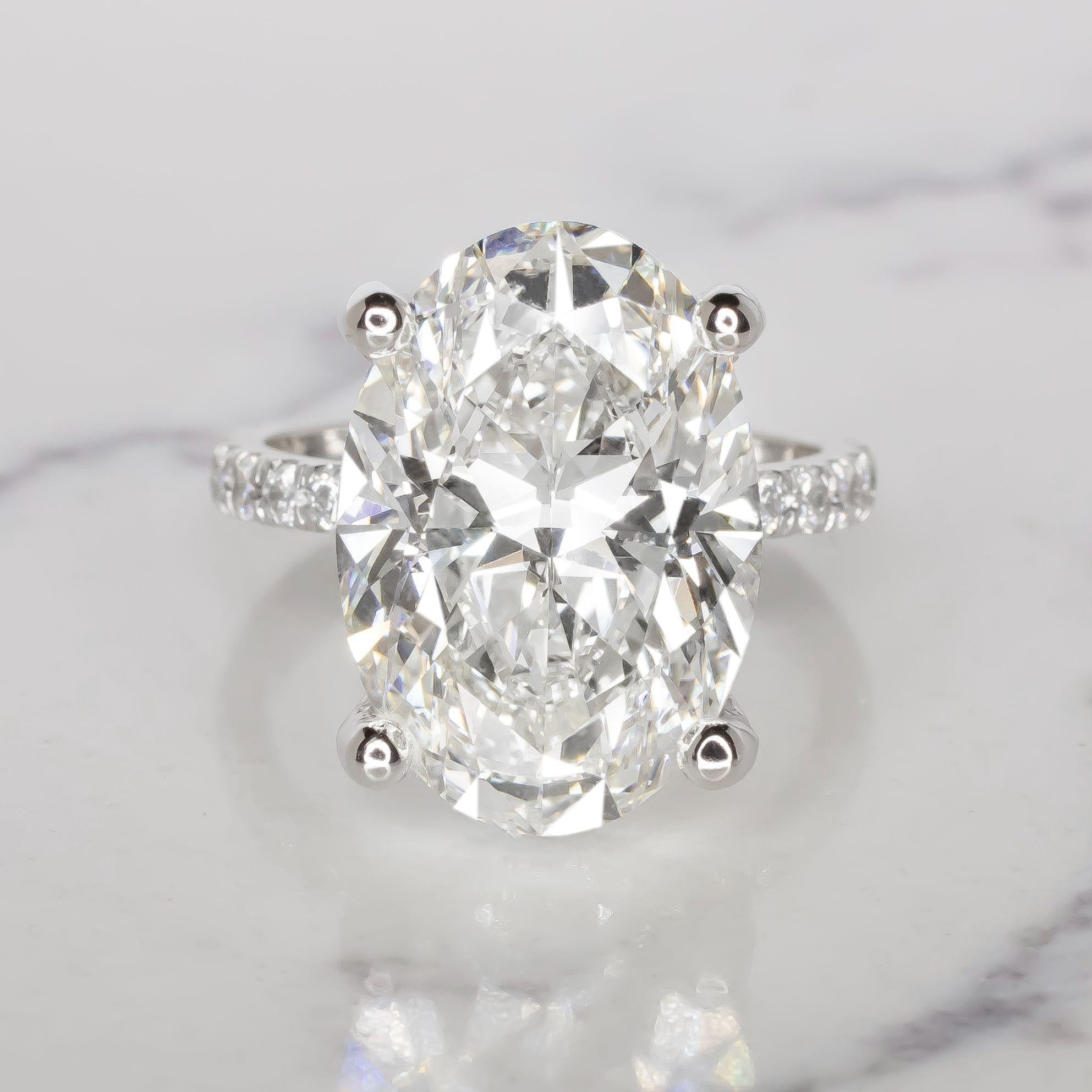 Verde 7ct IGI Certified Lab-grown Oval Cut Diamond Ring