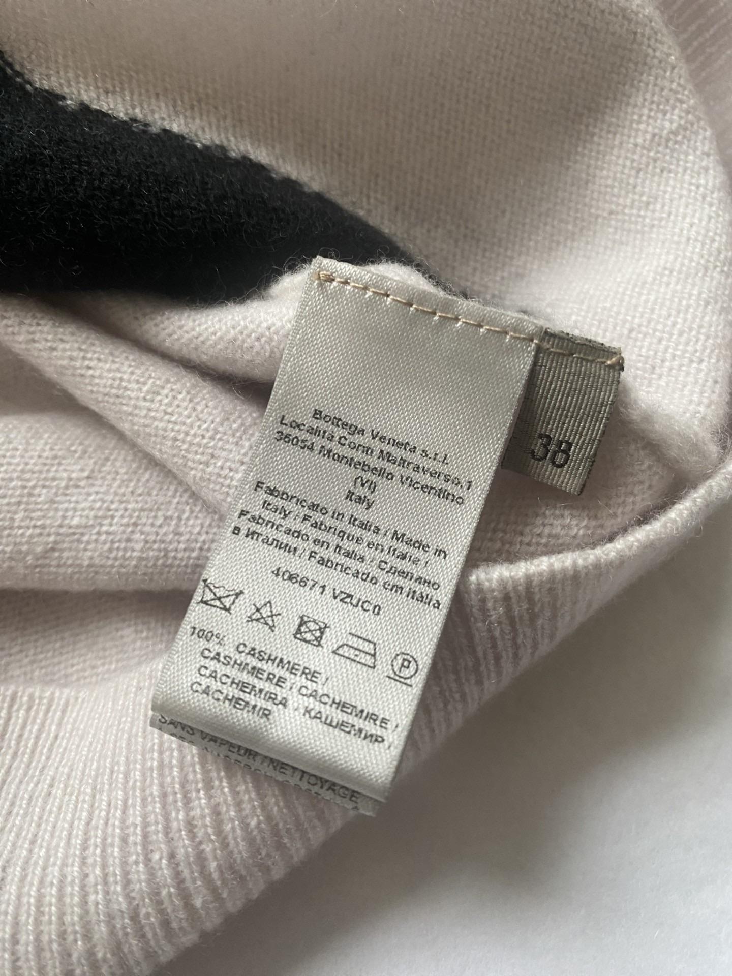 Bottega Veneta Beige/Black Cashmere Jumper