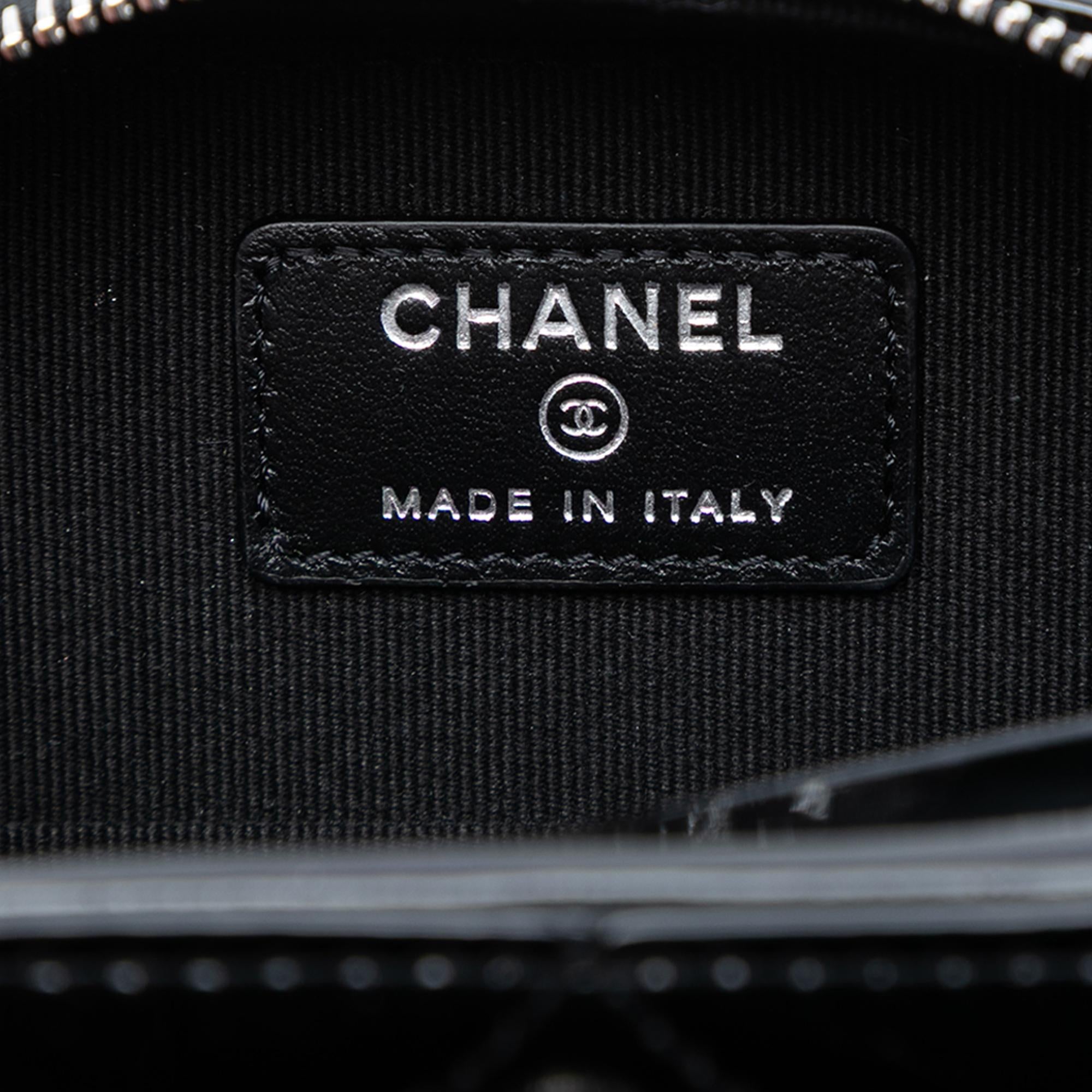 Chanel Black Quilted Patent Diamond Resin Clutch With Chain