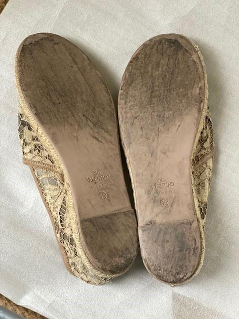 Valentino beige lace espadrilles
