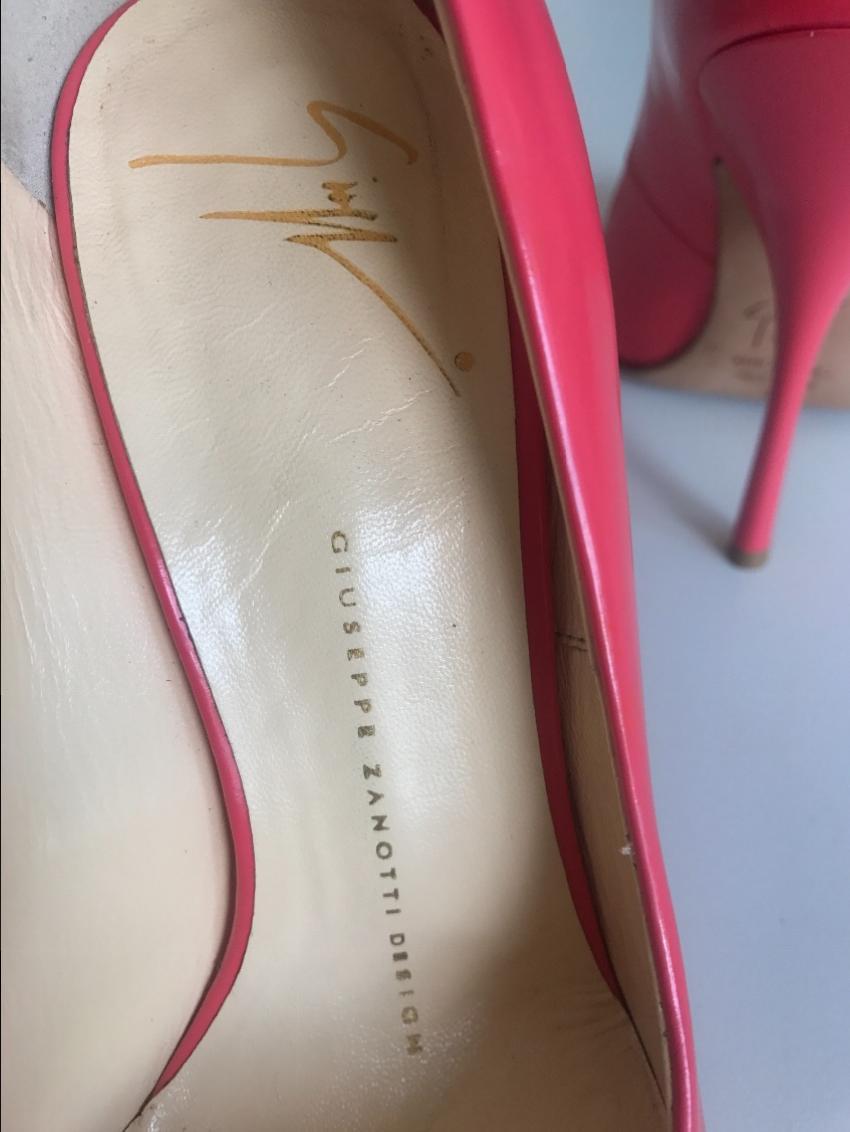 Giuseppe Zanotti Pink Pumps