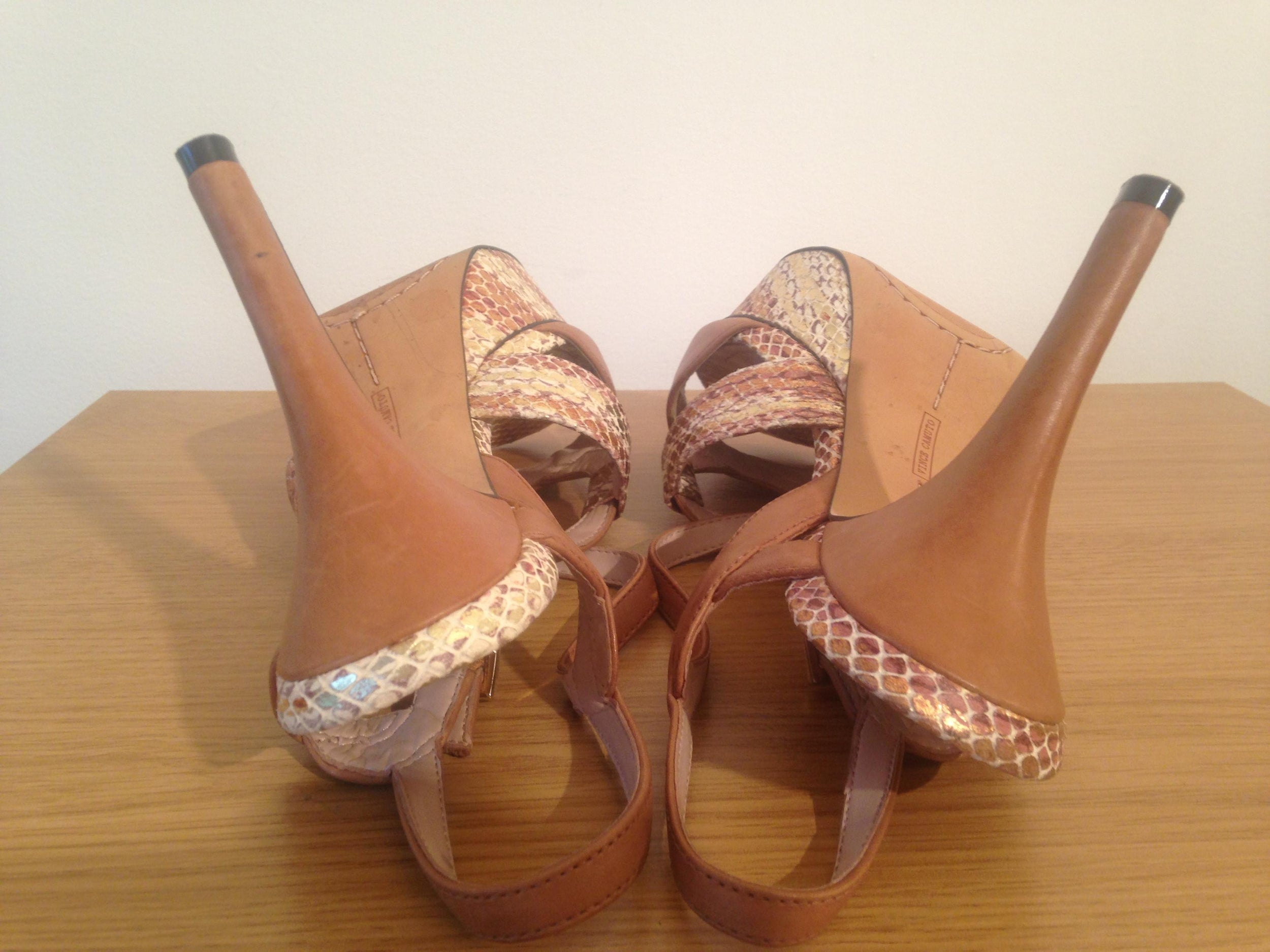 Vince Camuto tan leather high heels with snakeskin detail