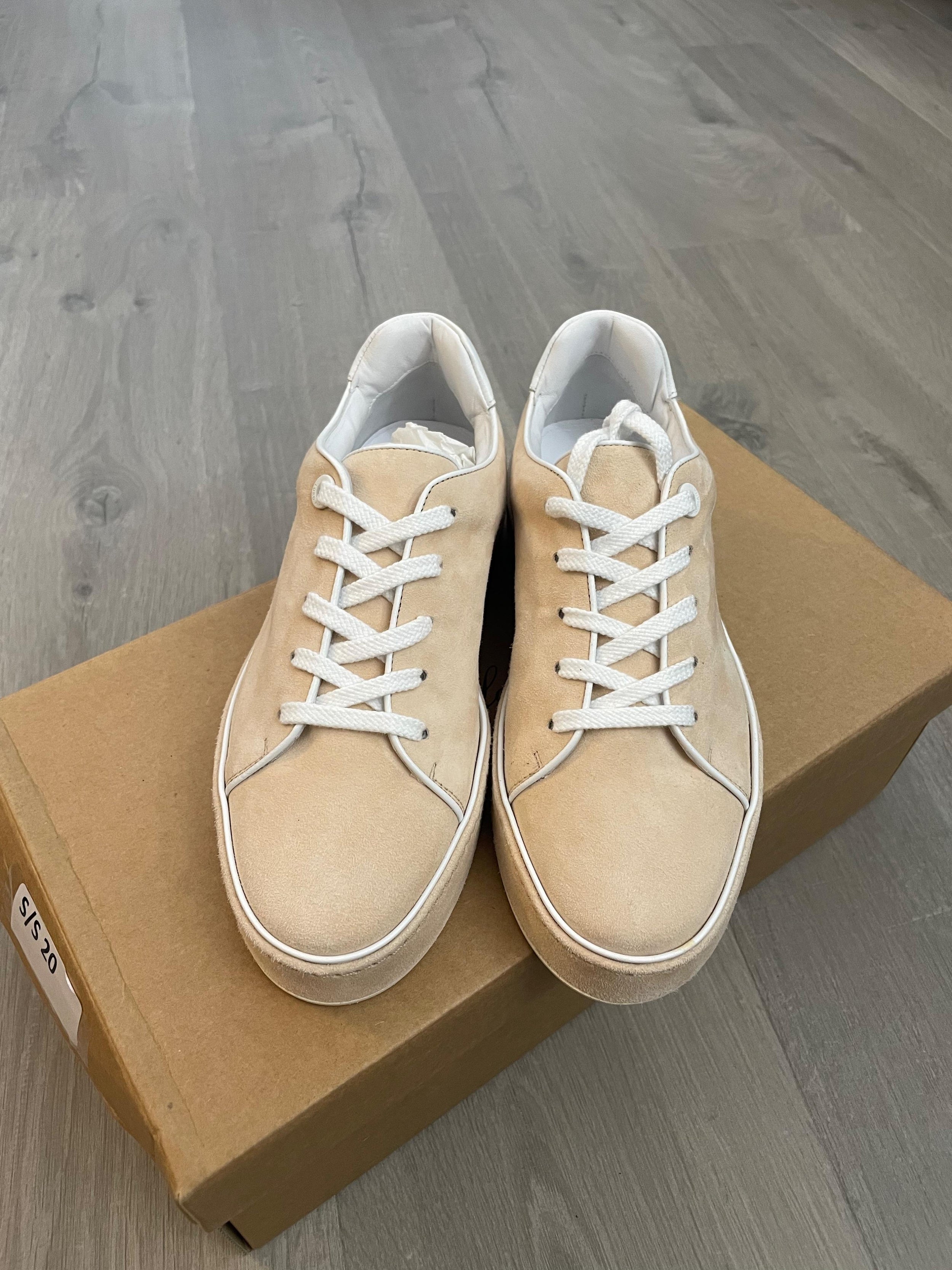 Pink suede Nuages trainers