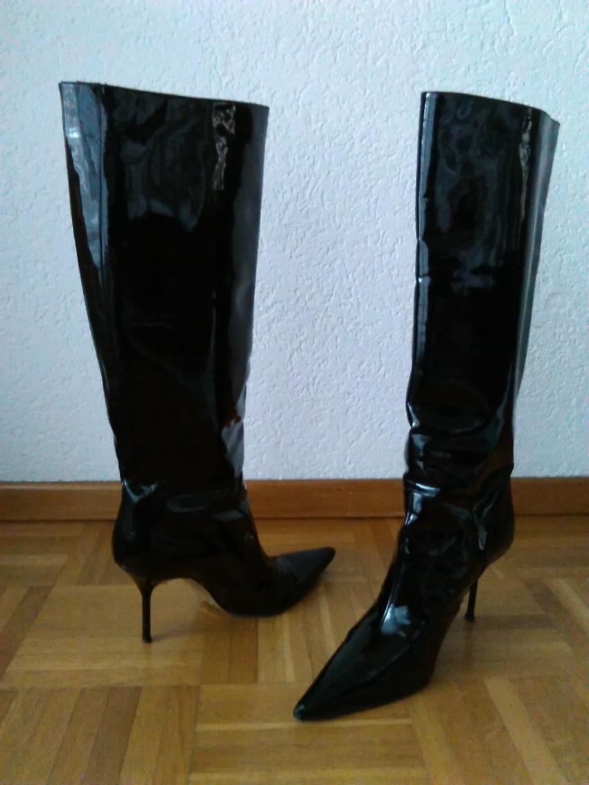 Dolce & Gabbana black patent pointed knee boots