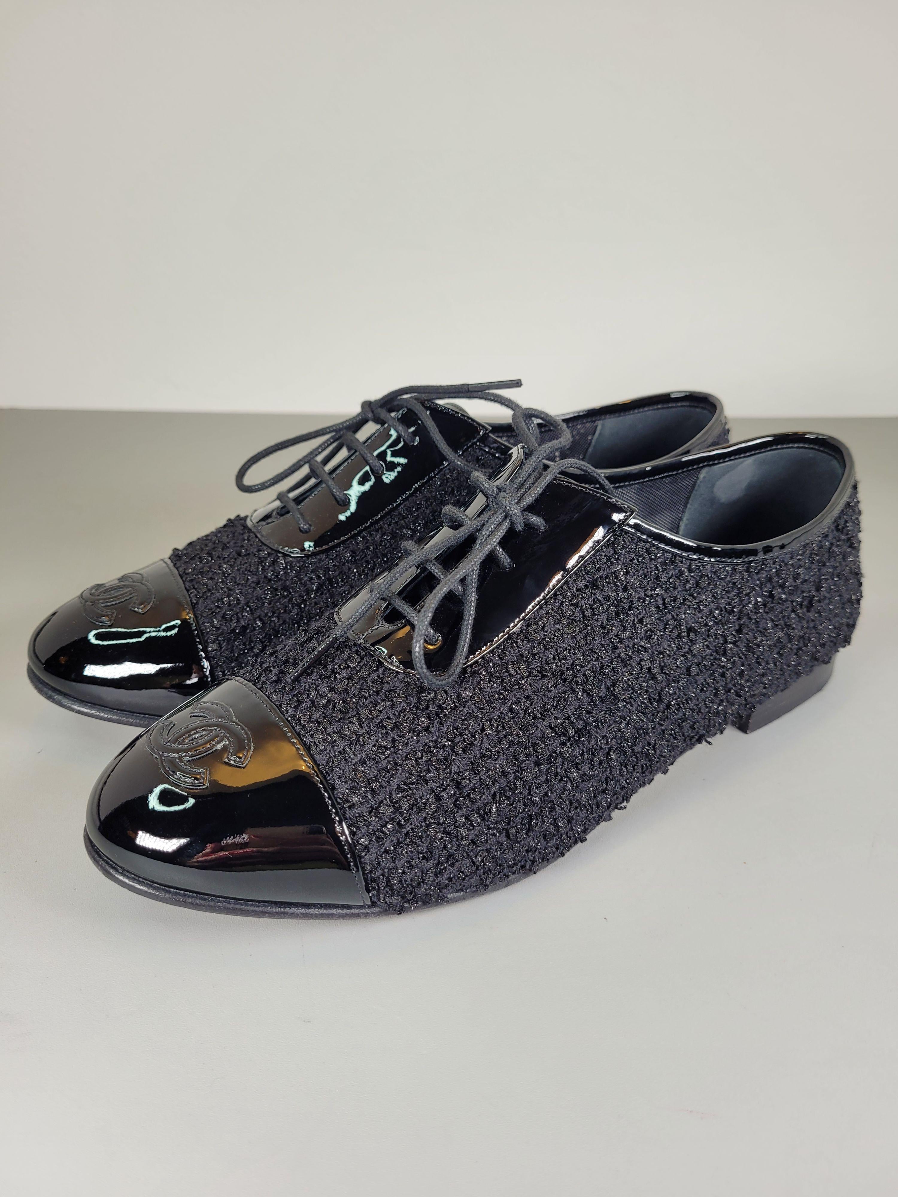 Chanel Black Patent Leather and Tweed Brogues