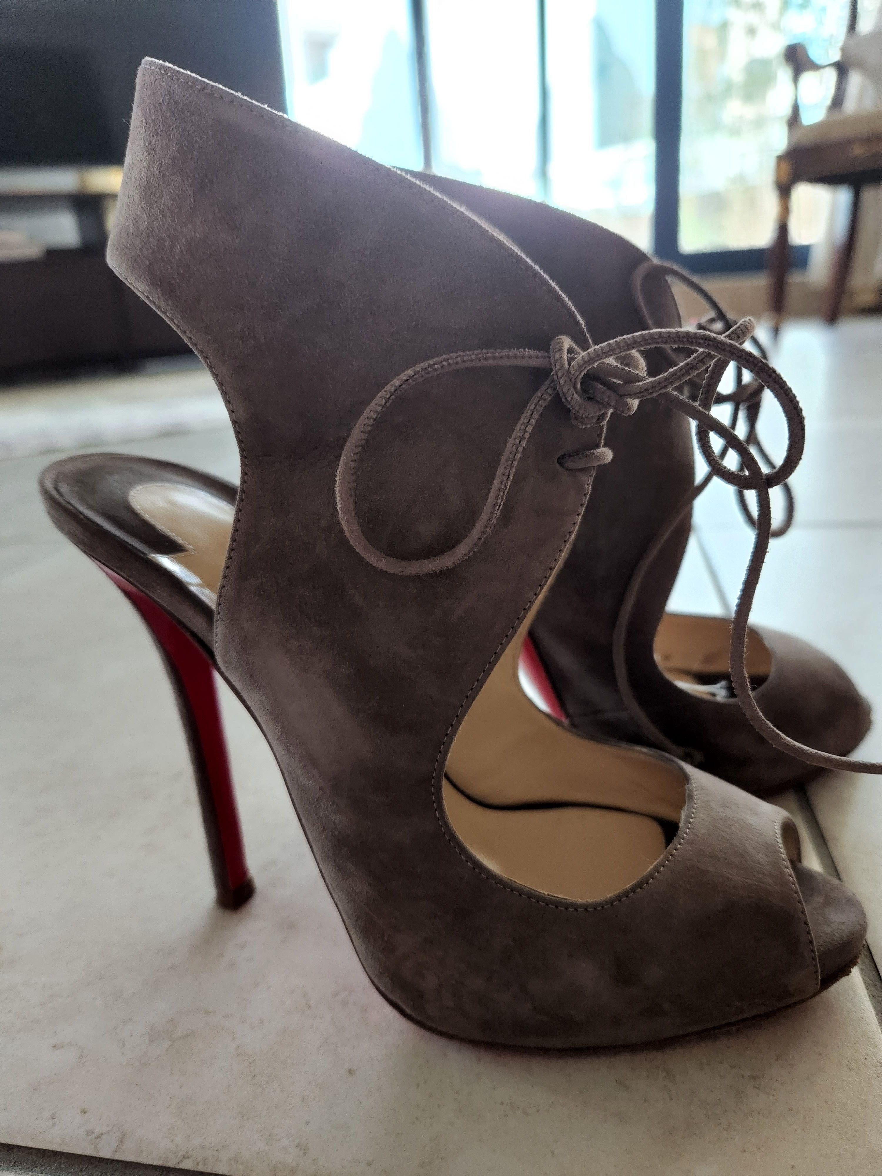 Taupe suede cut-out Allegra 120 heeled pumps