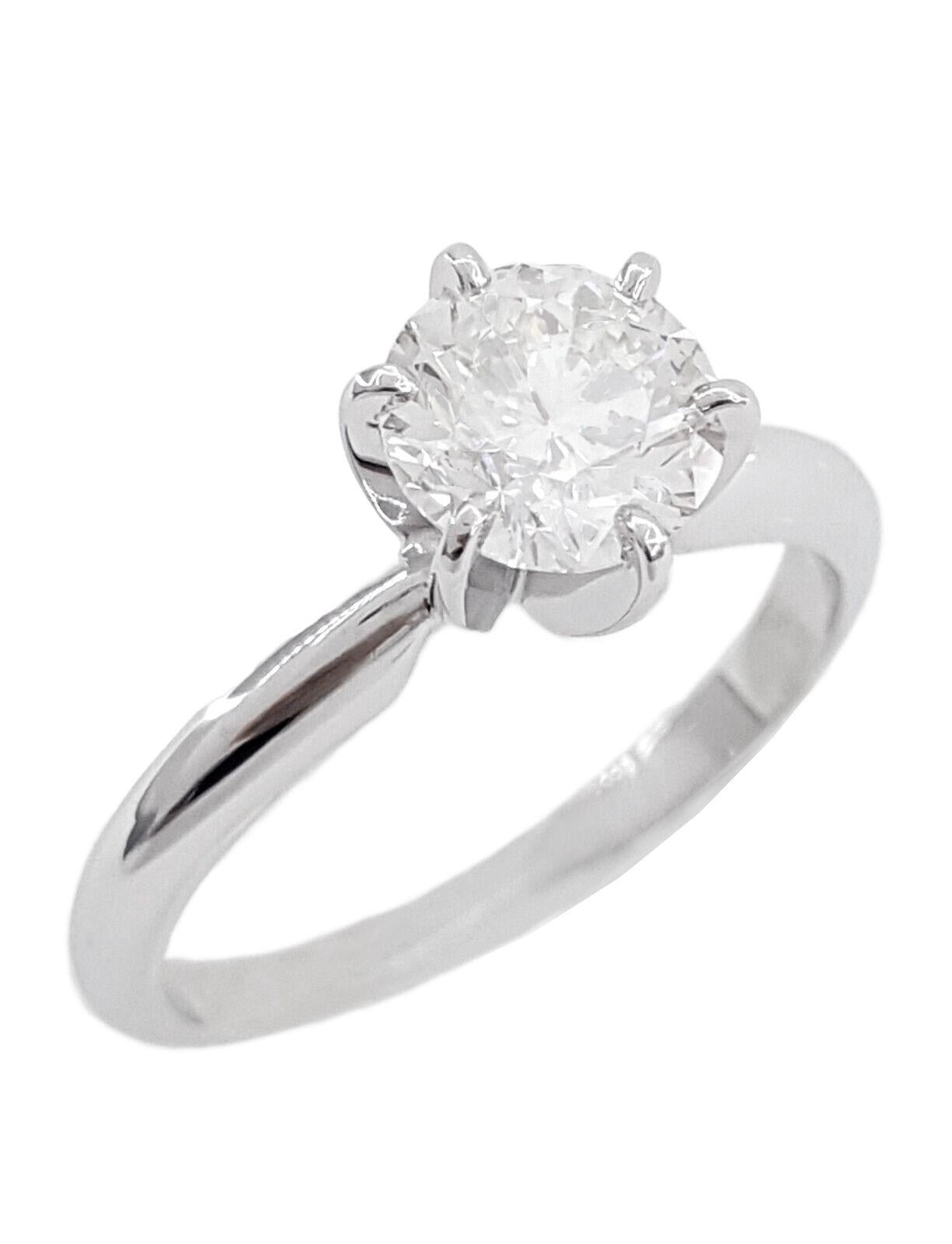 Verde 1ct IGI Certified Lab-grown Round Cut Solitaire Diamond Ring