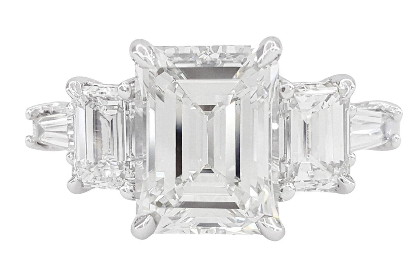 Verde 4ct IGI Certified Lab Grown Emerald Cut Diamond Ring