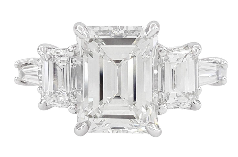 Verde 4ct IGI Certified Lab Grown Emerald Cut Diamond Ring
