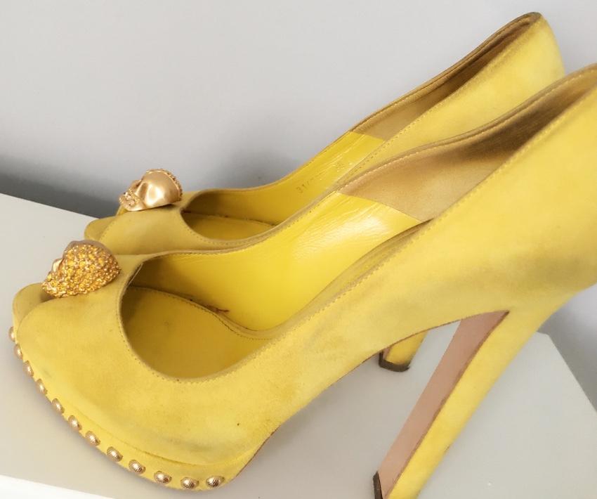 Alexander McQueen Yellow Suede Skull Pumps