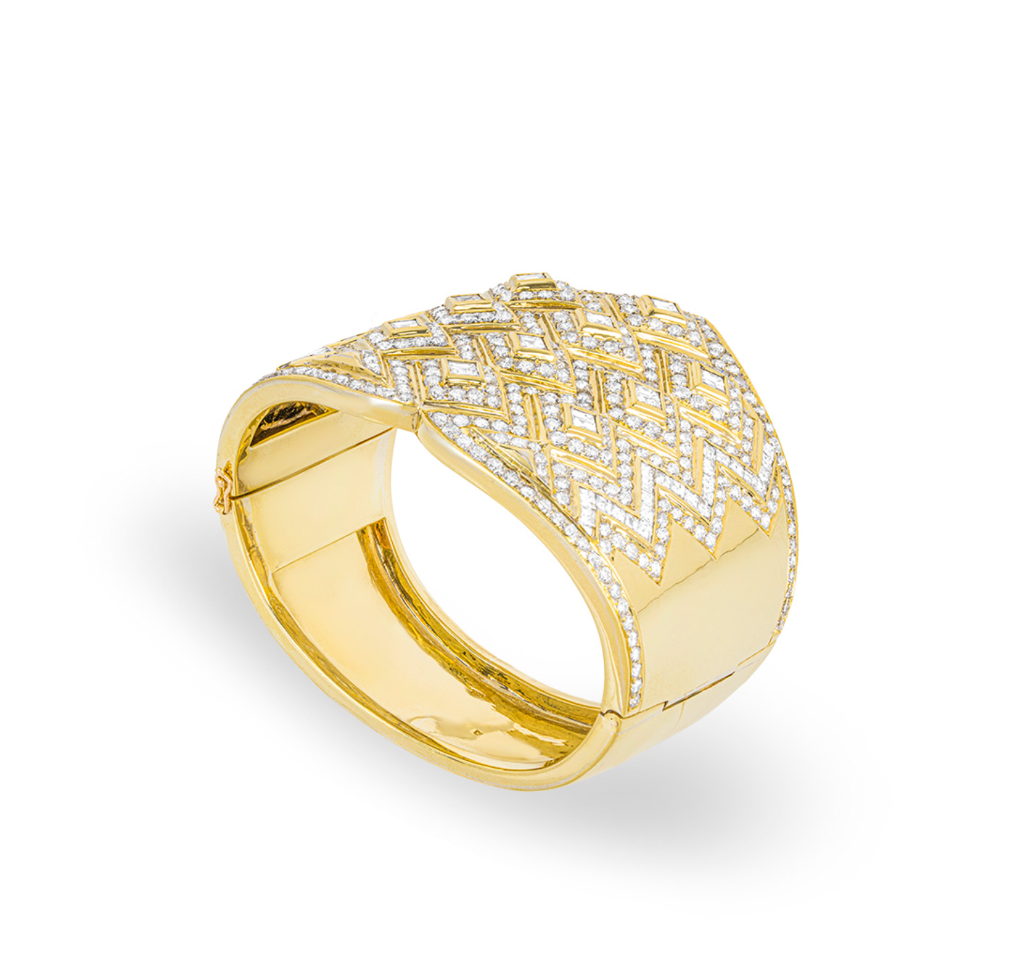 18ct yellow gold & diamond cuff bracelet 15.00ct TDW