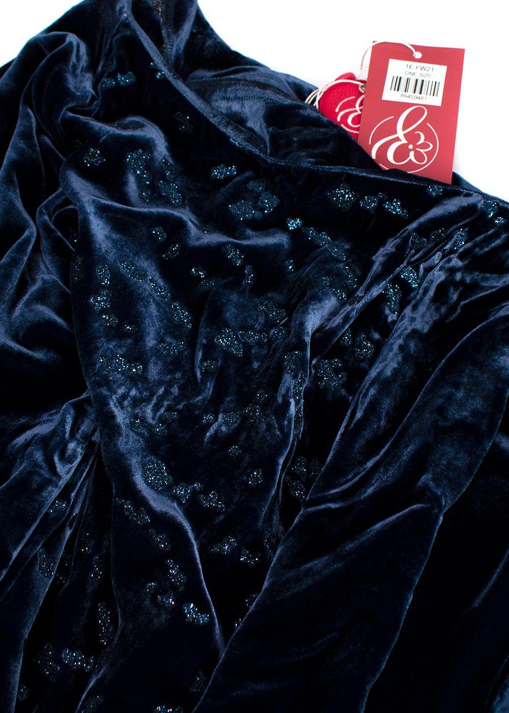 Elegant Embroidery Blue Velvet Kaftan