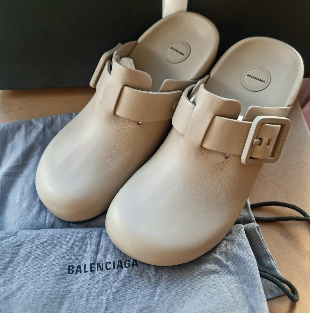 Balenciaga  Leather Mallorca Mules