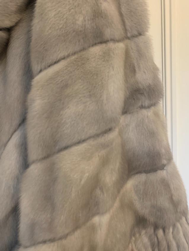 Vtoroy Mekhovoy Hooded Mink Fur Coat