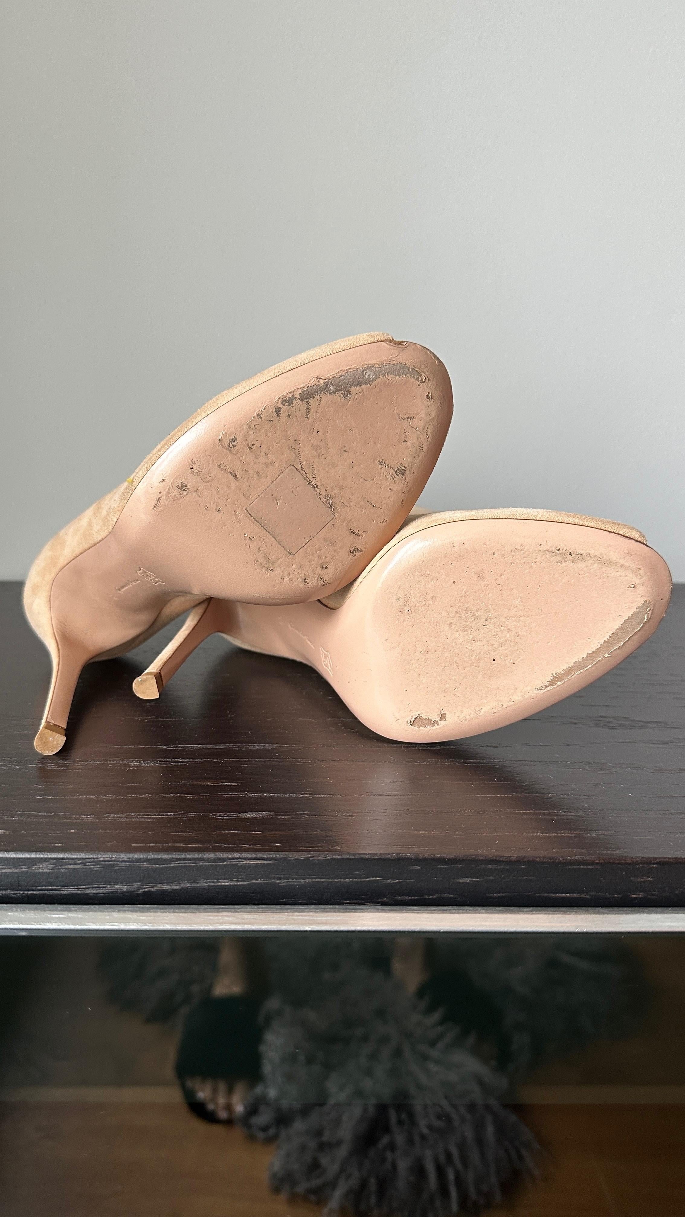 Gianvito Rossi Beige Suede Vamp Heels