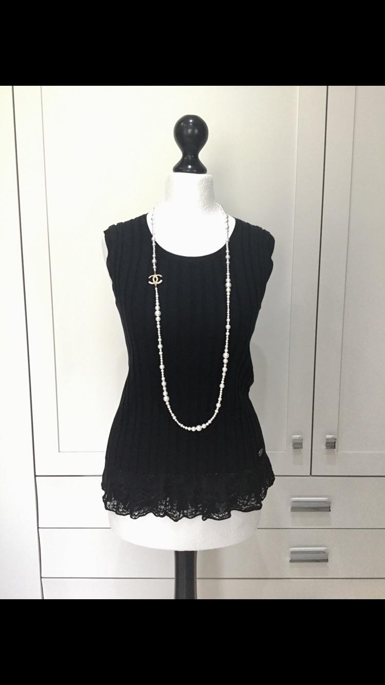 Chanel Black Ribbed Knit Sleeveless Lace-Trimmed Top