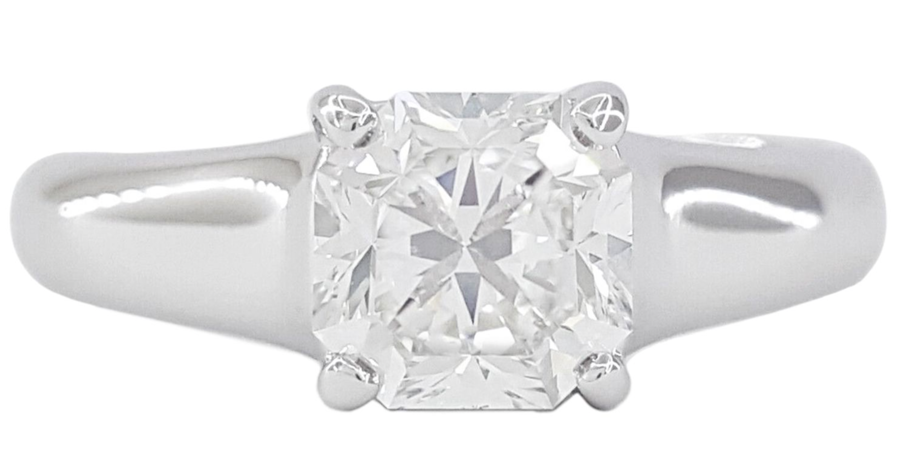 Verde 1ct IGI Certified Lab-grown Radiant Square Cut Diamond Ring