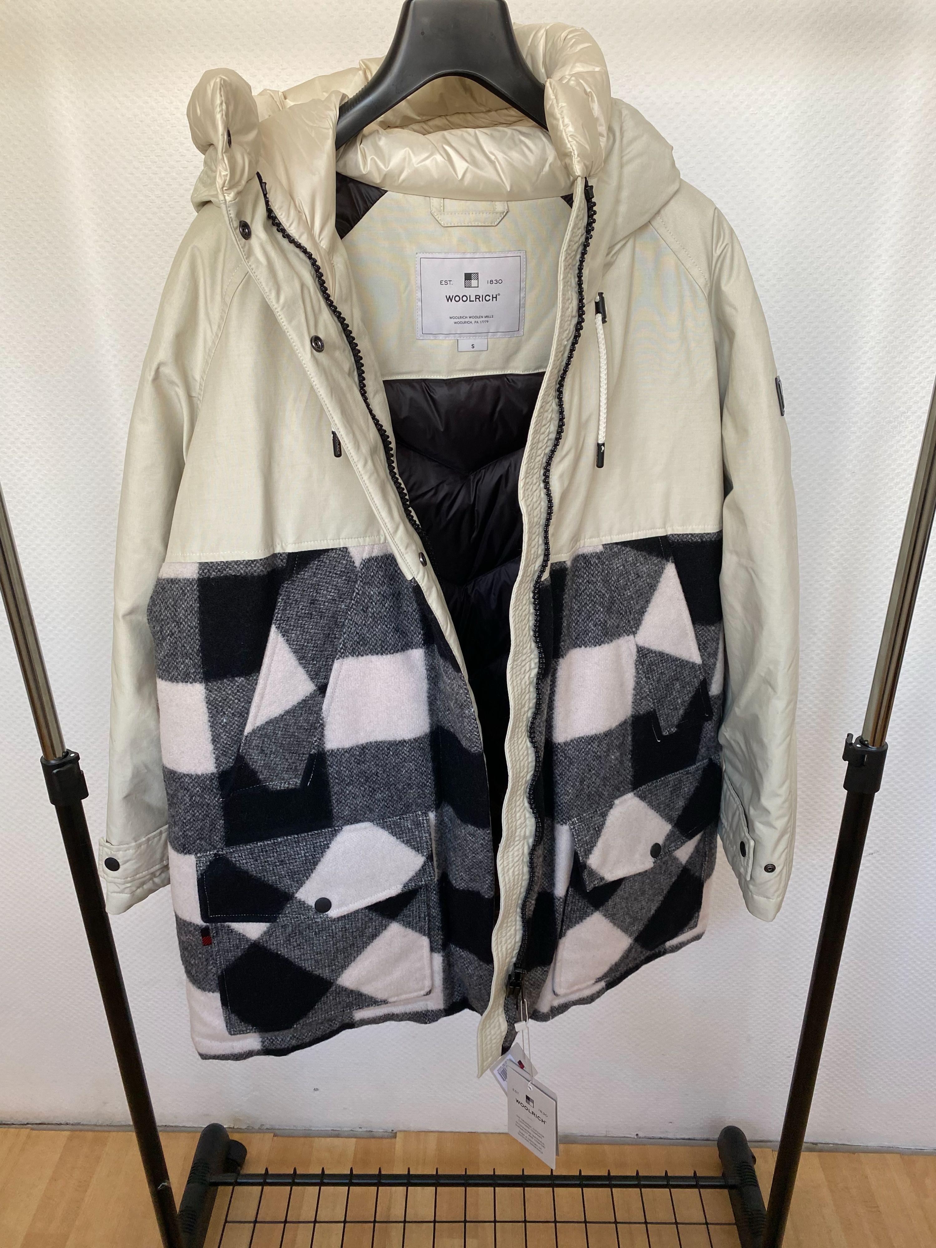 Buffalo Check Tundra Down Jacket