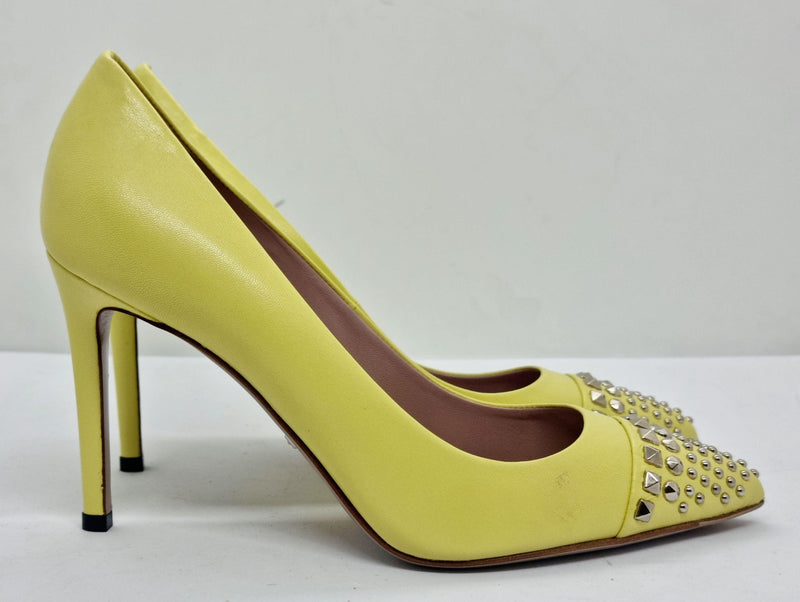 Gucci Yellow Studded Leather Malaga Pointed Toe Pumps