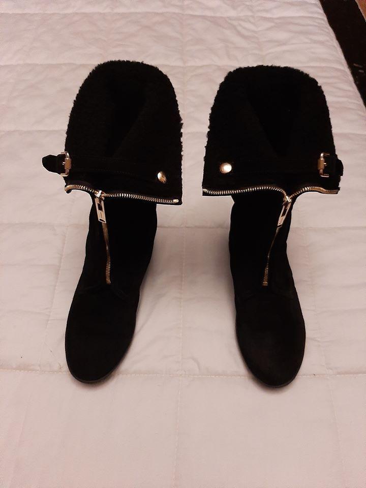 Burberry Black Stanmore Shearling Lined Boots