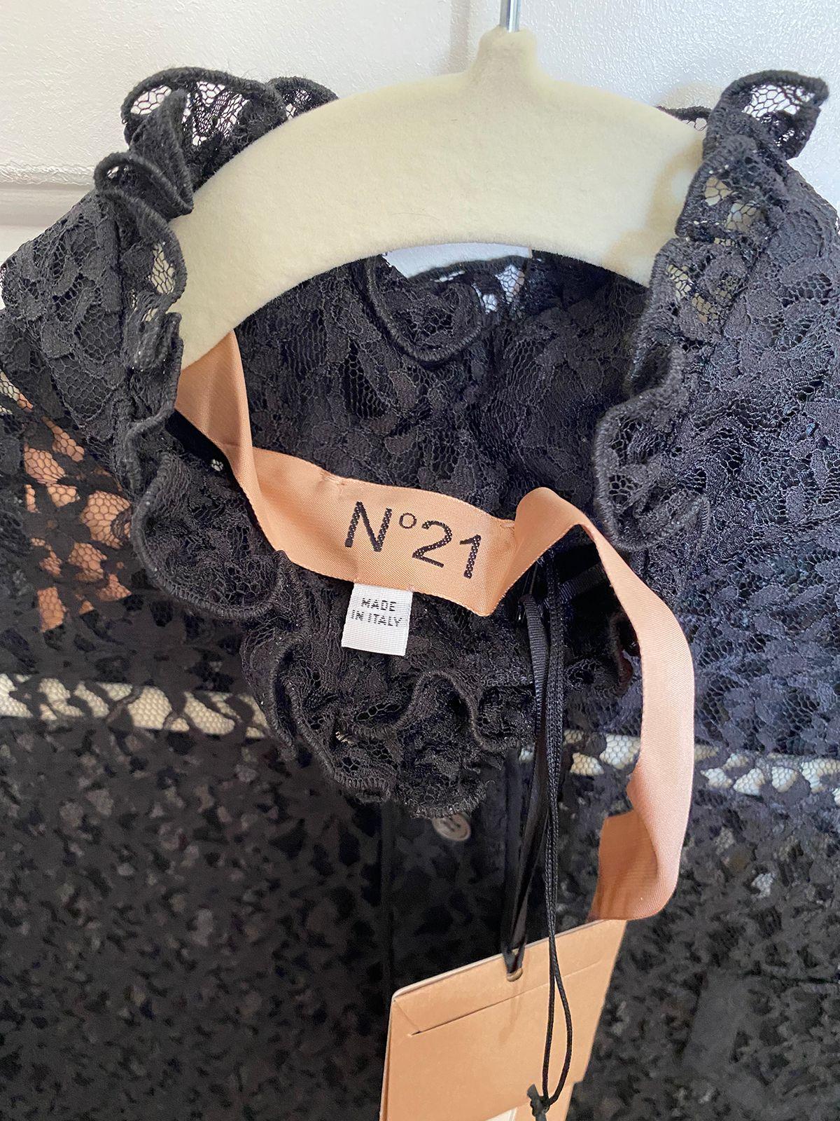 Black lace frill collar shirt