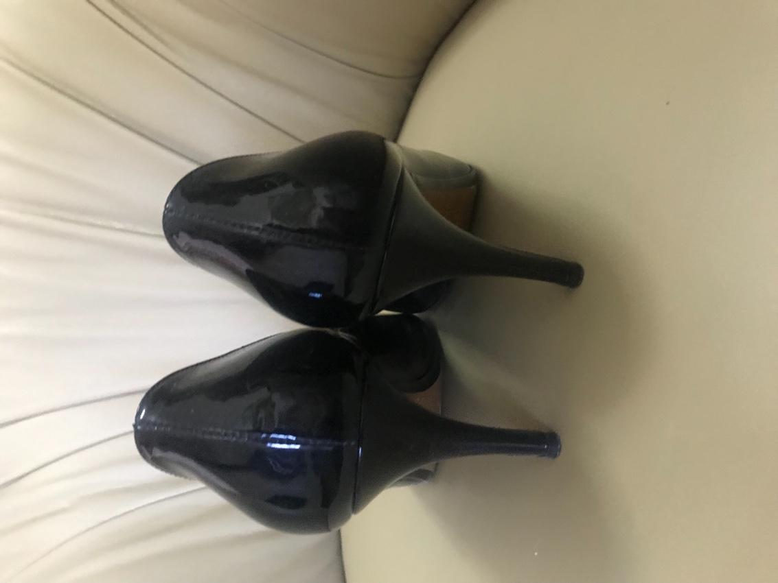 Fendi Striped-Bow Patent Leather Peep-Toe Pumps