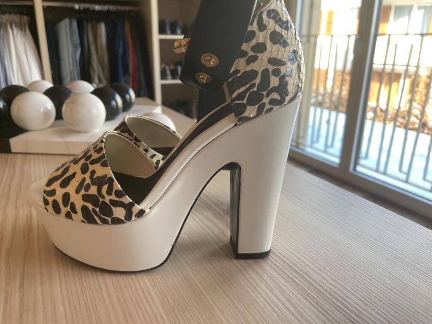 Nicholas Kirkwood Animal-print snakeskin platform sandals